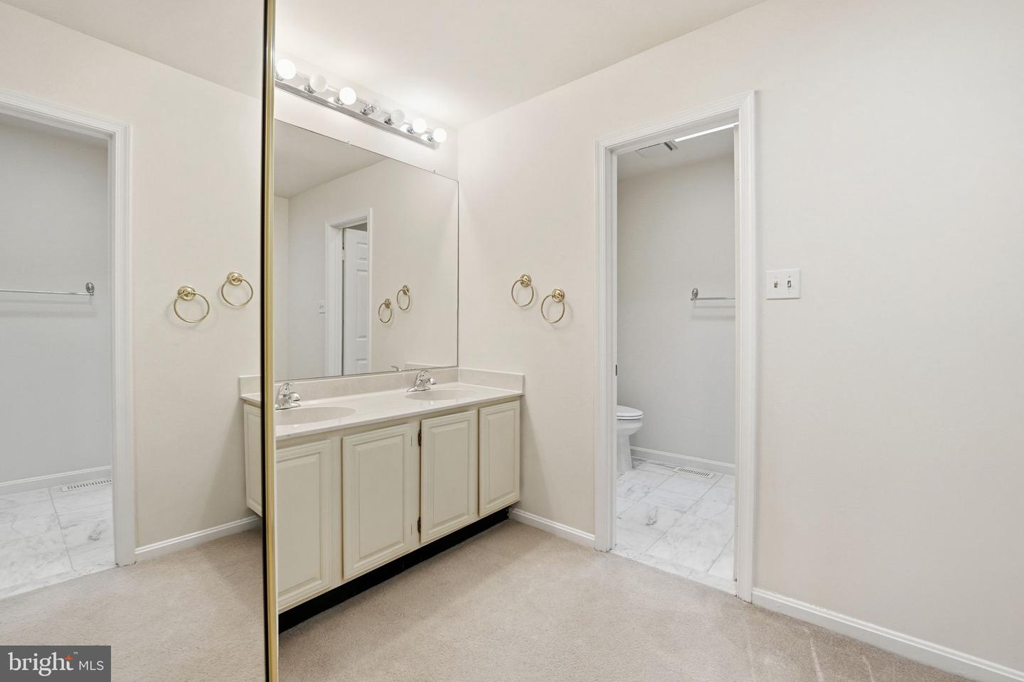 15998 COVE LN, DUMFRIES, Virginia 22025, 4 Bedrooms Bedrooms, ,3 BathroomsBathrooms,Residential,For sale,15998 COVE LN,VAPW2104028 MLS # VAPW2104028
