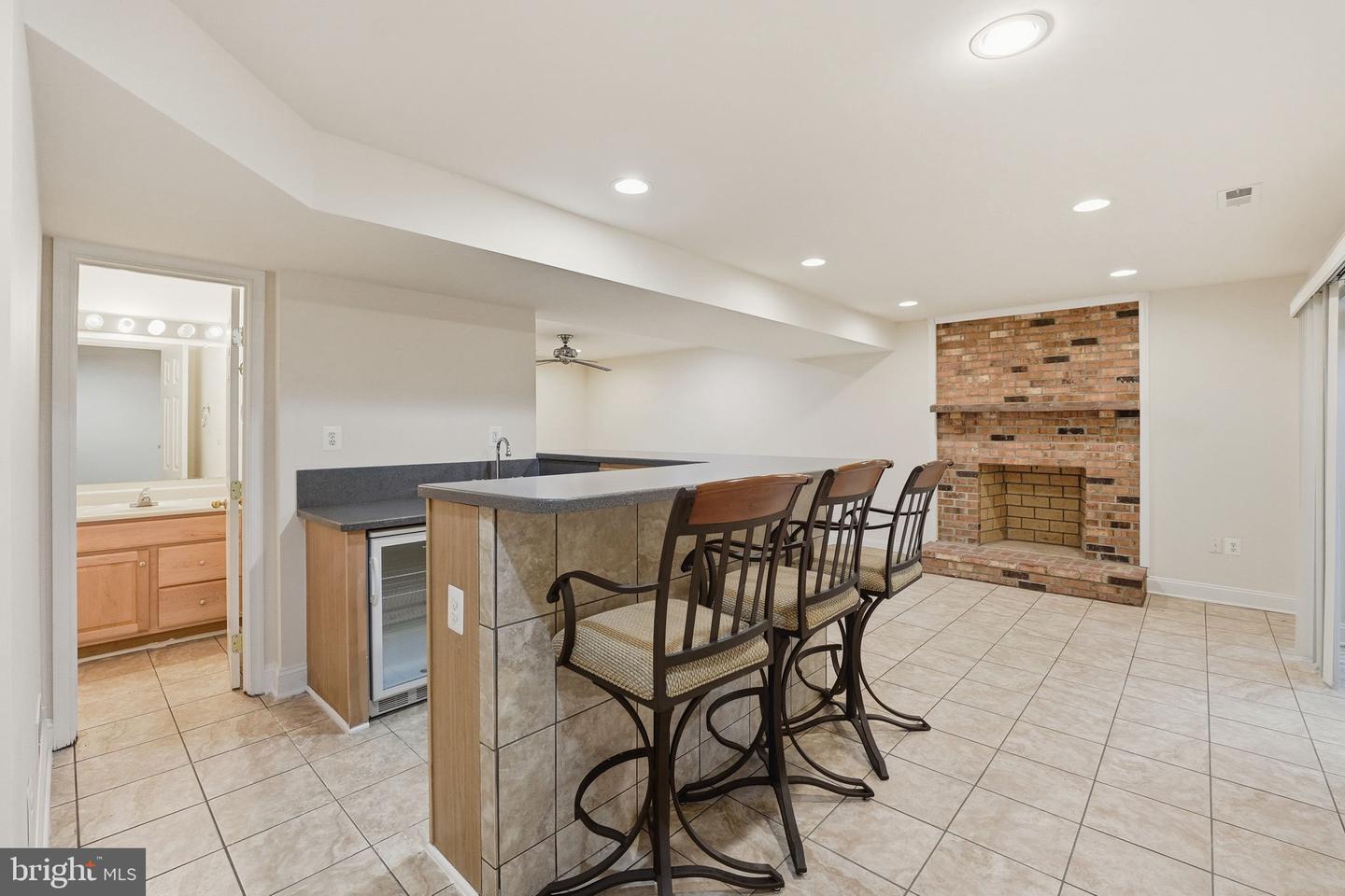 15998 COVE LN, DUMFRIES, Virginia 22025, 4 Bedrooms Bedrooms, ,3 BathroomsBathrooms,Residential,For sale,15998 COVE LN,VAPW2104028 MLS # VAPW2104028