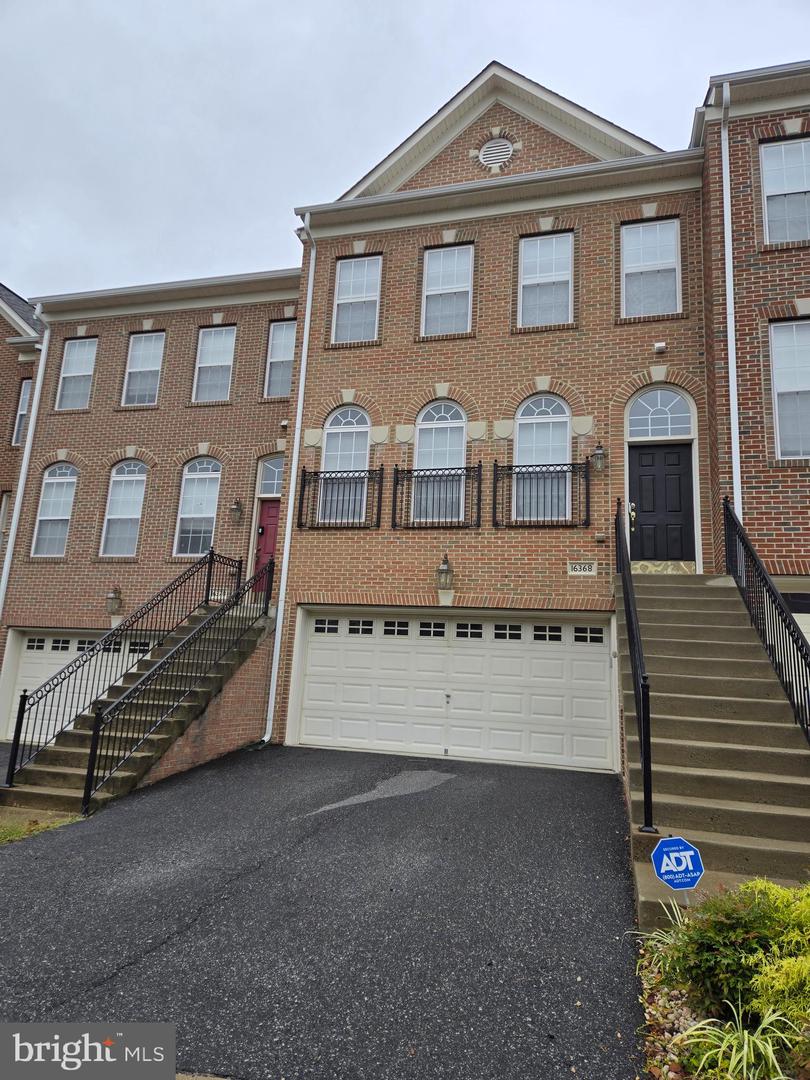 16368 GANGPLANK LN, WOODBRIDGE, Virginia 22191, 3 Bedrooms Bedrooms, ,3 BathroomsBathrooms,Residential,For sale,16368 GANGPLANK LN,VAPW2104244 MLS # VAPW2104244