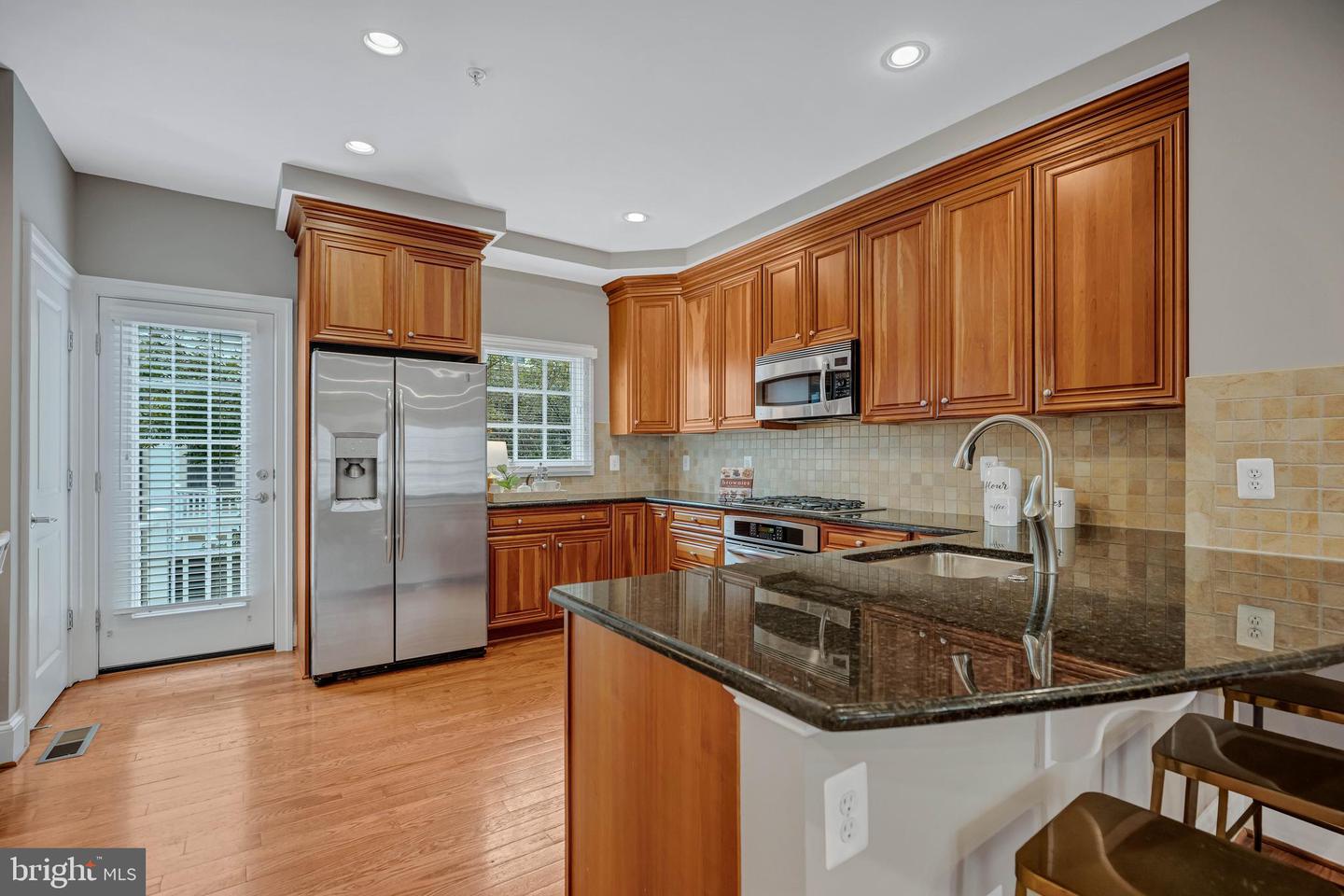1822 POTOMAC GREENS DR, ALEXANDRIA, Virginia 22314, 3 Bedrooms Bedrooms, ,3 BathroomsBathrooms,Residential,For sale,1822 POTOMAC GREENS DR,VAAX2049852 MLS # VAAX2049852
