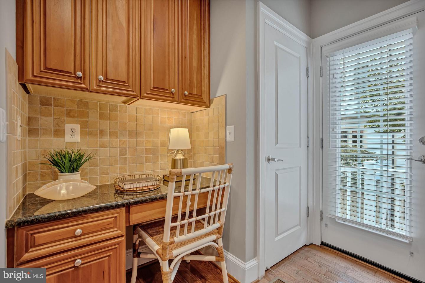 1822 POTOMAC GREENS DR, ALEXANDRIA, Virginia 22314, 3 Bedrooms Bedrooms, ,3 BathroomsBathrooms,Residential,For sale,1822 POTOMAC GREENS DR,VAAX2049852 MLS # VAAX2049852