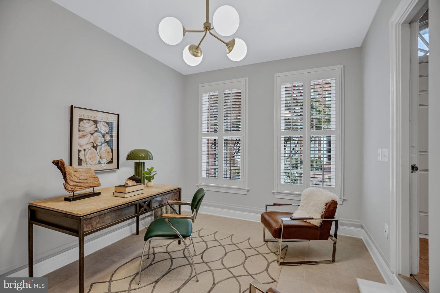 1822 POTOMAC GREENS DR, ALEXANDRIA, Virginia 22314, 3 Bedrooms Bedrooms, ,3 BathroomsBathrooms,Residential,For sale,1822 POTOMAC GREENS DR,VAAX2049852 MLS # VAAX2049852