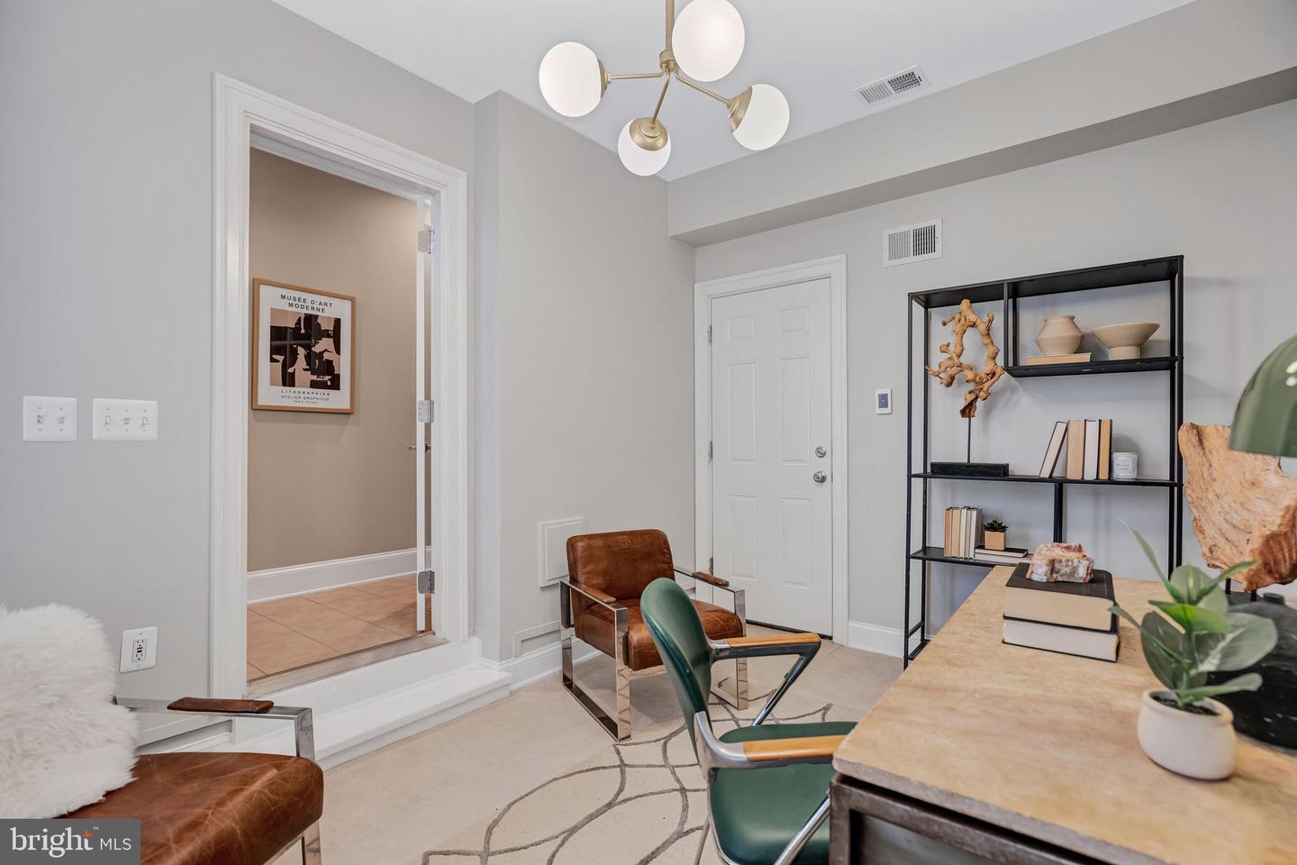 1822 POTOMAC GREENS DR, ALEXANDRIA, Virginia 22314, 3 Bedrooms Bedrooms, ,3 BathroomsBathrooms,Residential,For sale,1822 POTOMAC GREENS DR,VAAX2049852 MLS # VAAX2049852