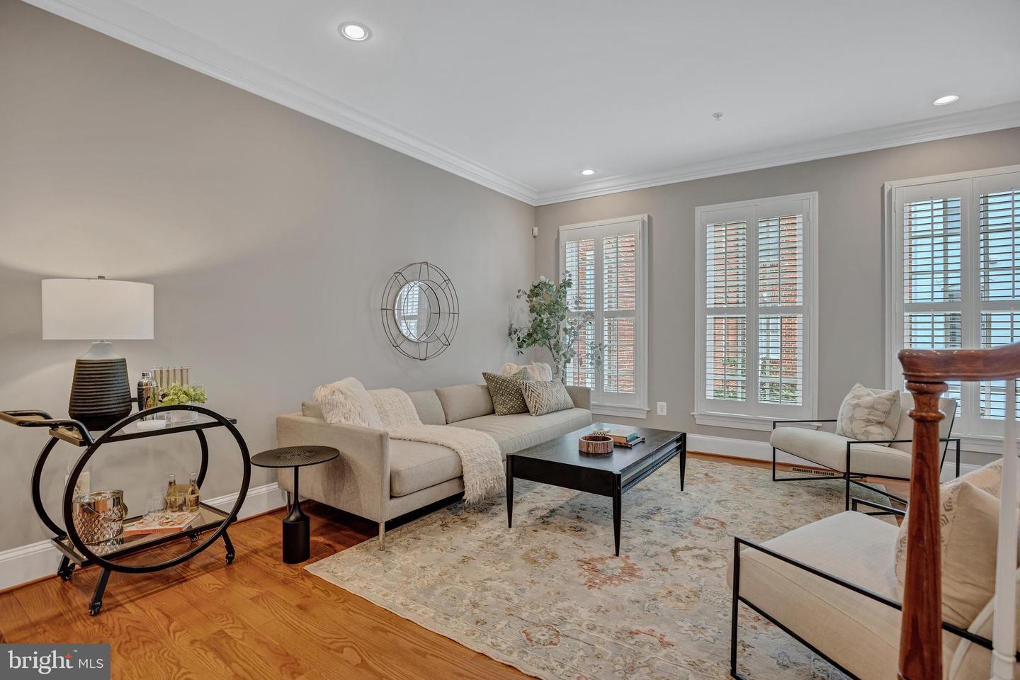 1822 POTOMAC GREENS DR, ALEXANDRIA, Virginia 22314, 3 Bedrooms Bedrooms, ,3 BathroomsBathrooms,Residential,For sale,1822 POTOMAC GREENS DR,VAAX2049852 MLS # VAAX2049852