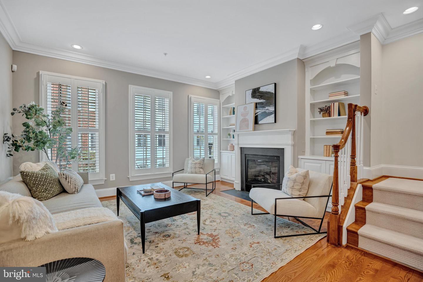 1822 POTOMAC GREENS DR, ALEXANDRIA, Virginia 22314, 3 Bedrooms Bedrooms, ,3 BathroomsBathrooms,Residential,For sale,1822 POTOMAC GREENS DR,VAAX2049852 MLS # VAAX2049852