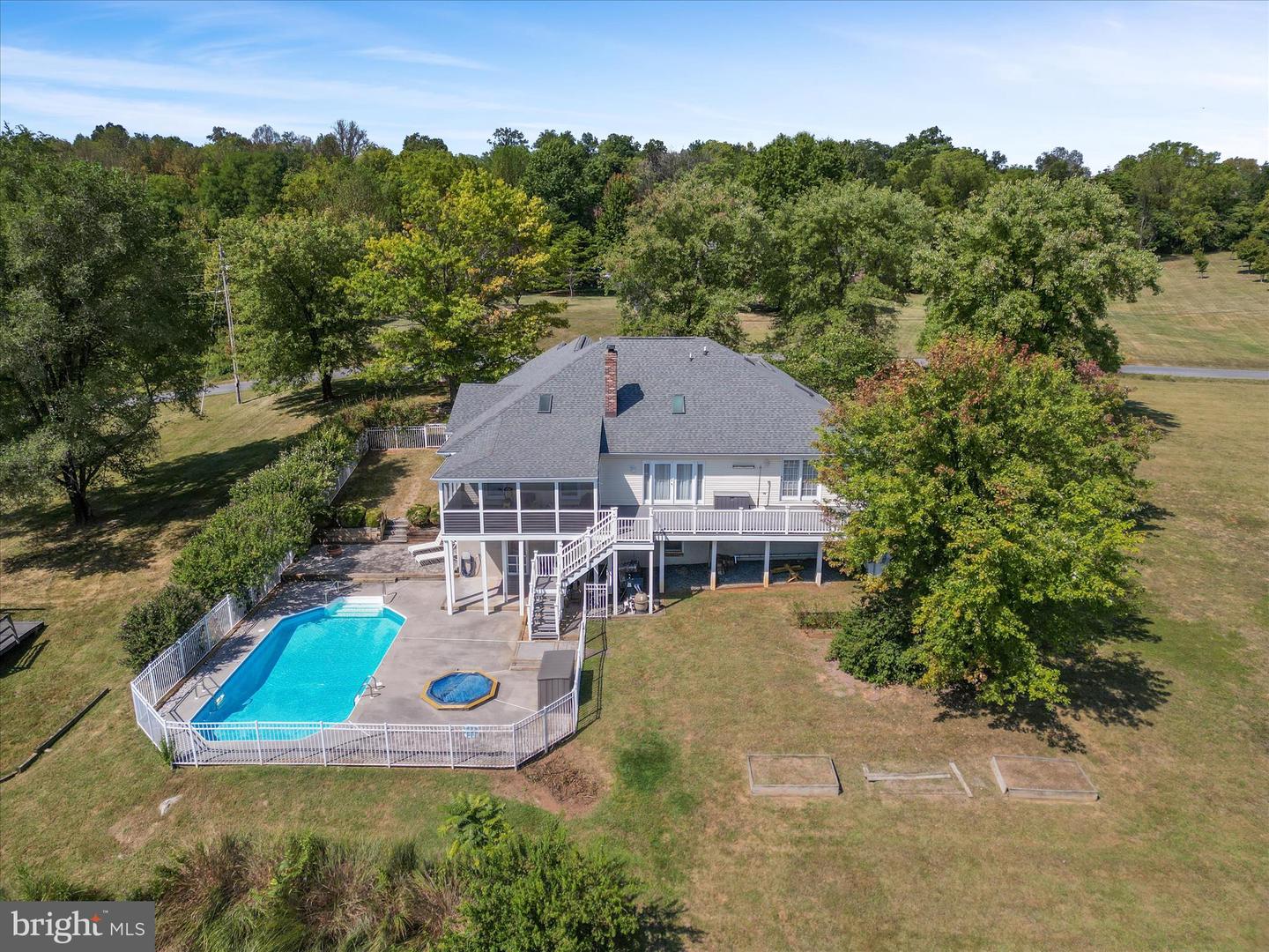 252 PUNKIN RIDGE DR, CLEAR BROOK, Virginia 22624, 4 Bedrooms Bedrooms, ,3 BathroomsBathrooms,Residential,For sale,252 PUNKIN RIDGE DR,VAFV2036864 MLS # VAFV2036864