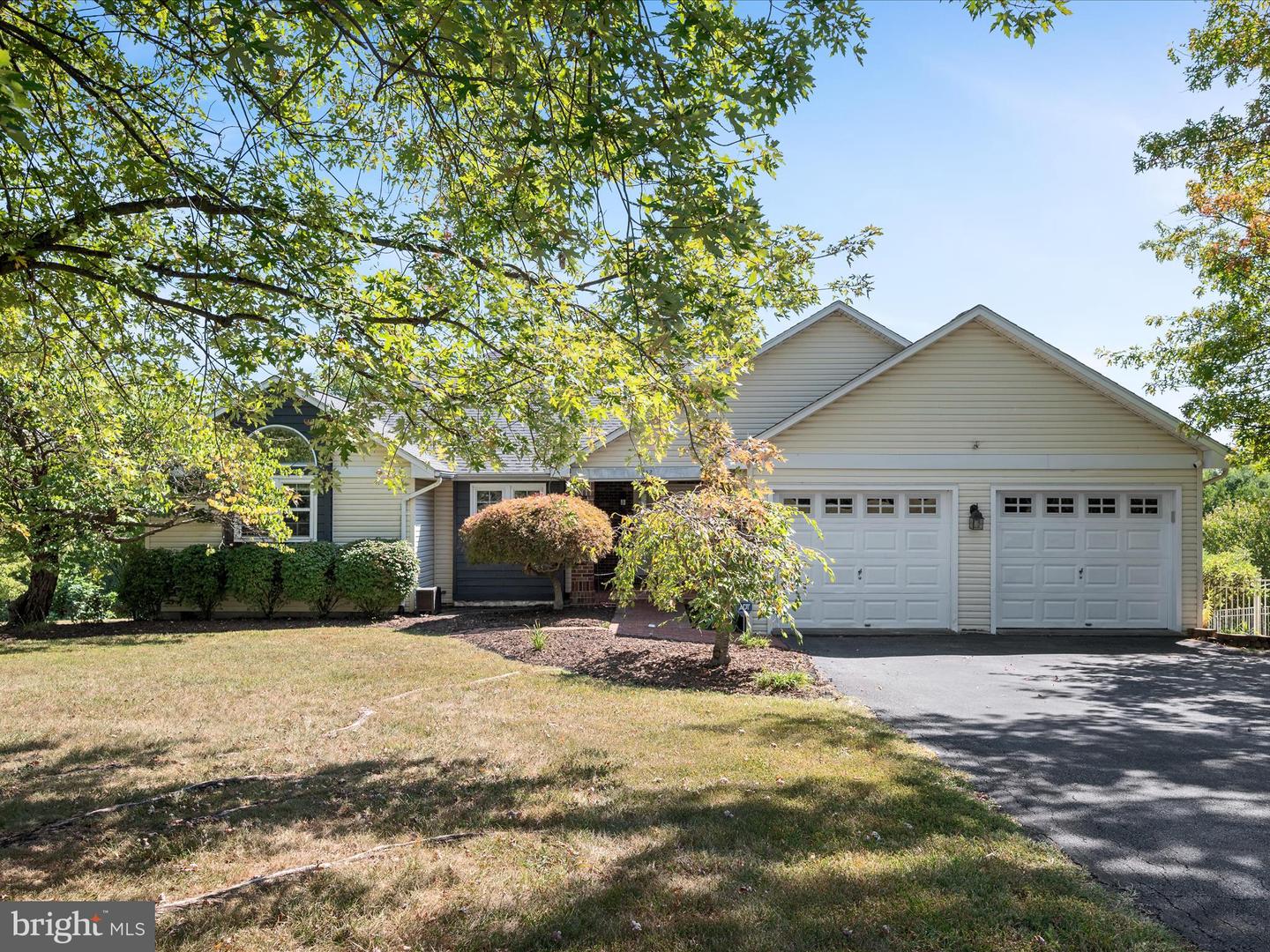 252 PUNKIN RIDGE DR, CLEAR BROOK, Virginia 22624, 4 Bedrooms Bedrooms, ,3 BathroomsBathrooms,Residential,For sale,252 PUNKIN RIDGE DR,VAFV2036864 MLS # VAFV2036864