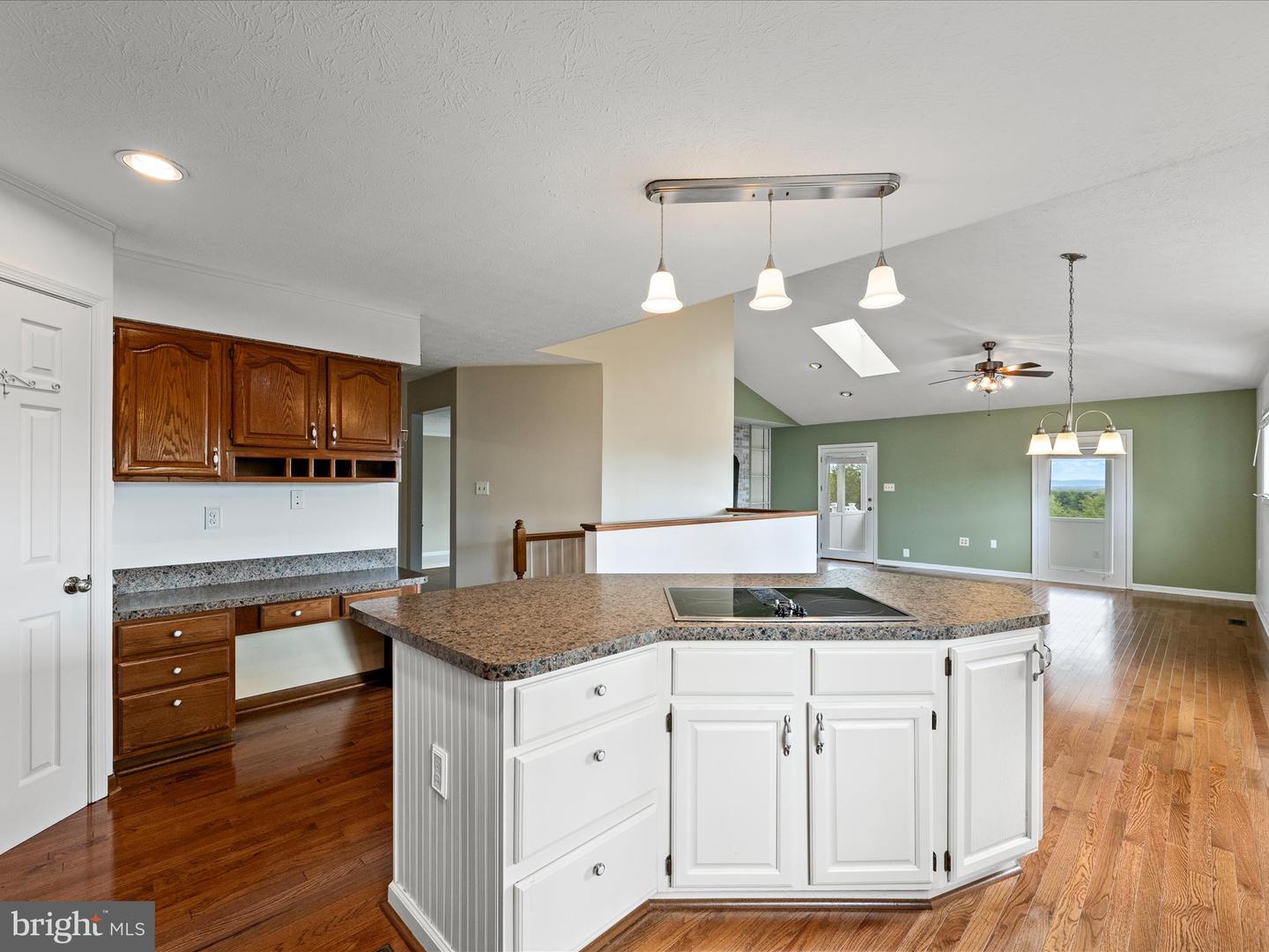 252 PUNKIN RIDGE DR, CLEAR BROOK, Virginia 22624, 4 Bedrooms Bedrooms, ,3 BathroomsBathrooms,Residential,For sale,252 PUNKIN RIDGE DR,VAFV2036864 MLS # VAFV2036864