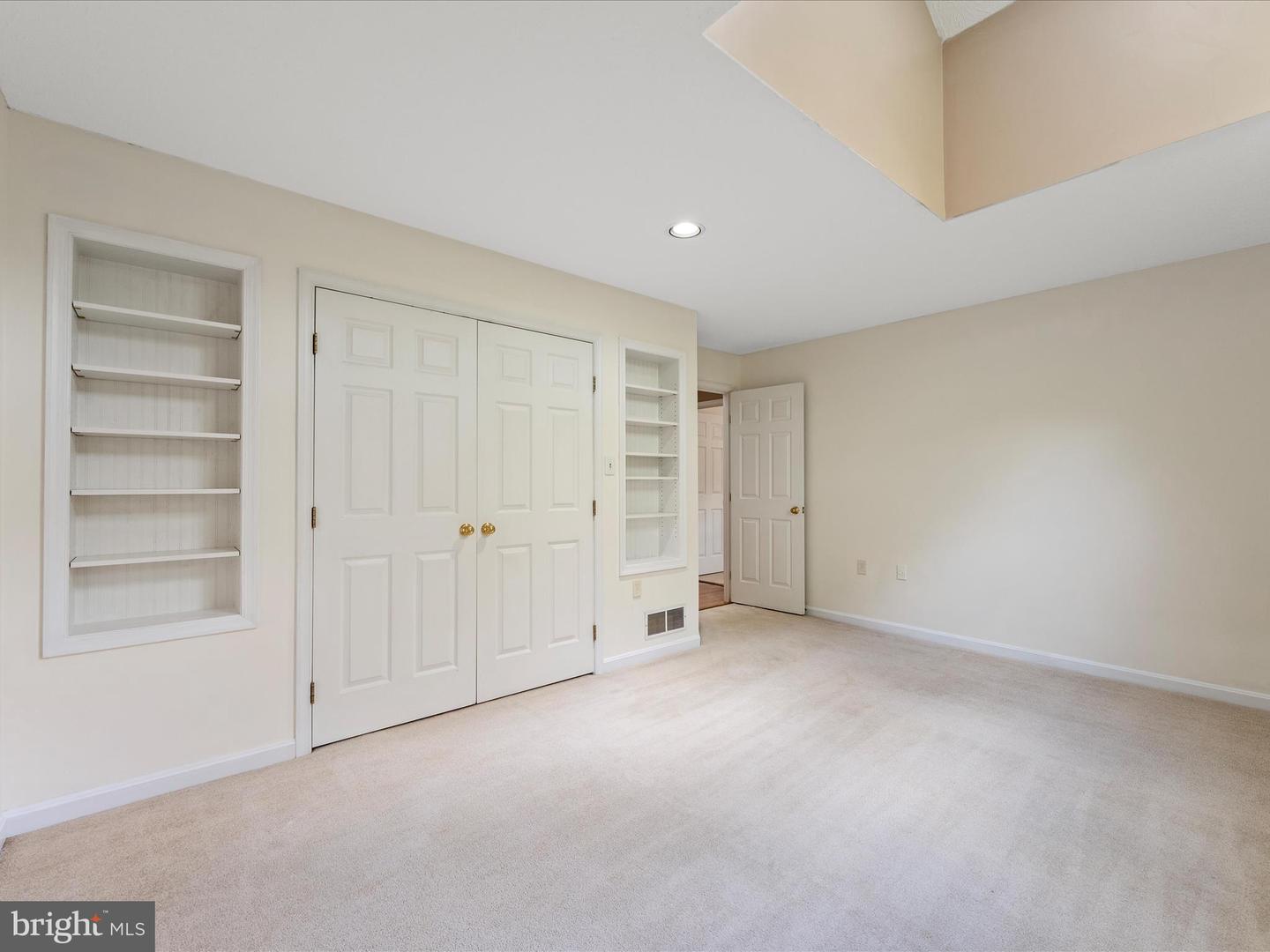252 PUNKIN RIDGE DR, CLEAR BROOK, Virginia 22624, 4 Bedrooms Bedrooms, ,3 BathroomsBathrooms,Residential,For sale,252 PUNKIN RIDGE DR,VAFV2036864 MLS # VAFV2036864