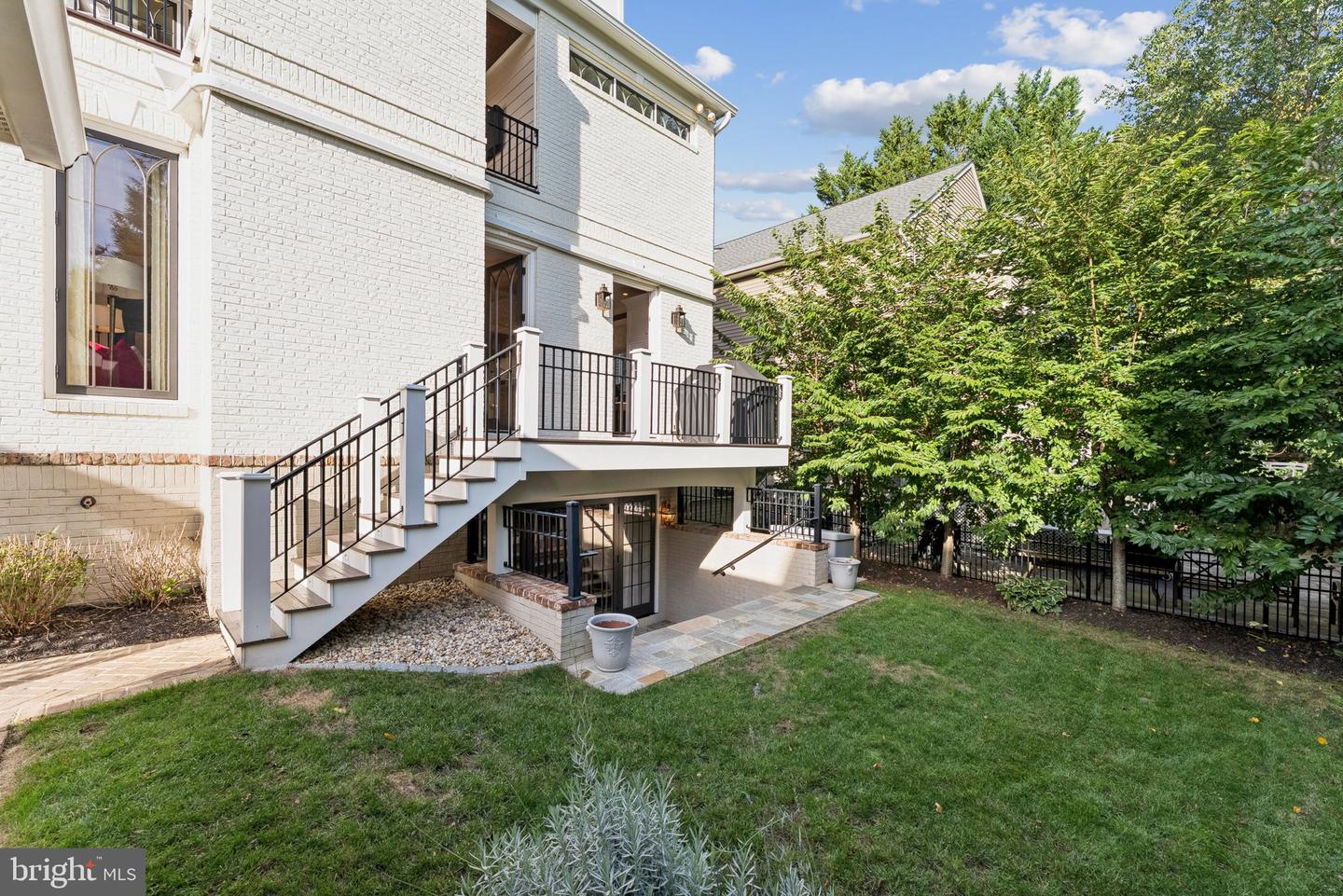 2600 12TH ST N, ARLINGTON, Virginia 22201, 5 Bedrooms Bedrooms, ,5 BathroomsBathrooms,Residential,For sale,2600 12TH ST N,VAAR2063884 MLS # VAAR2063884