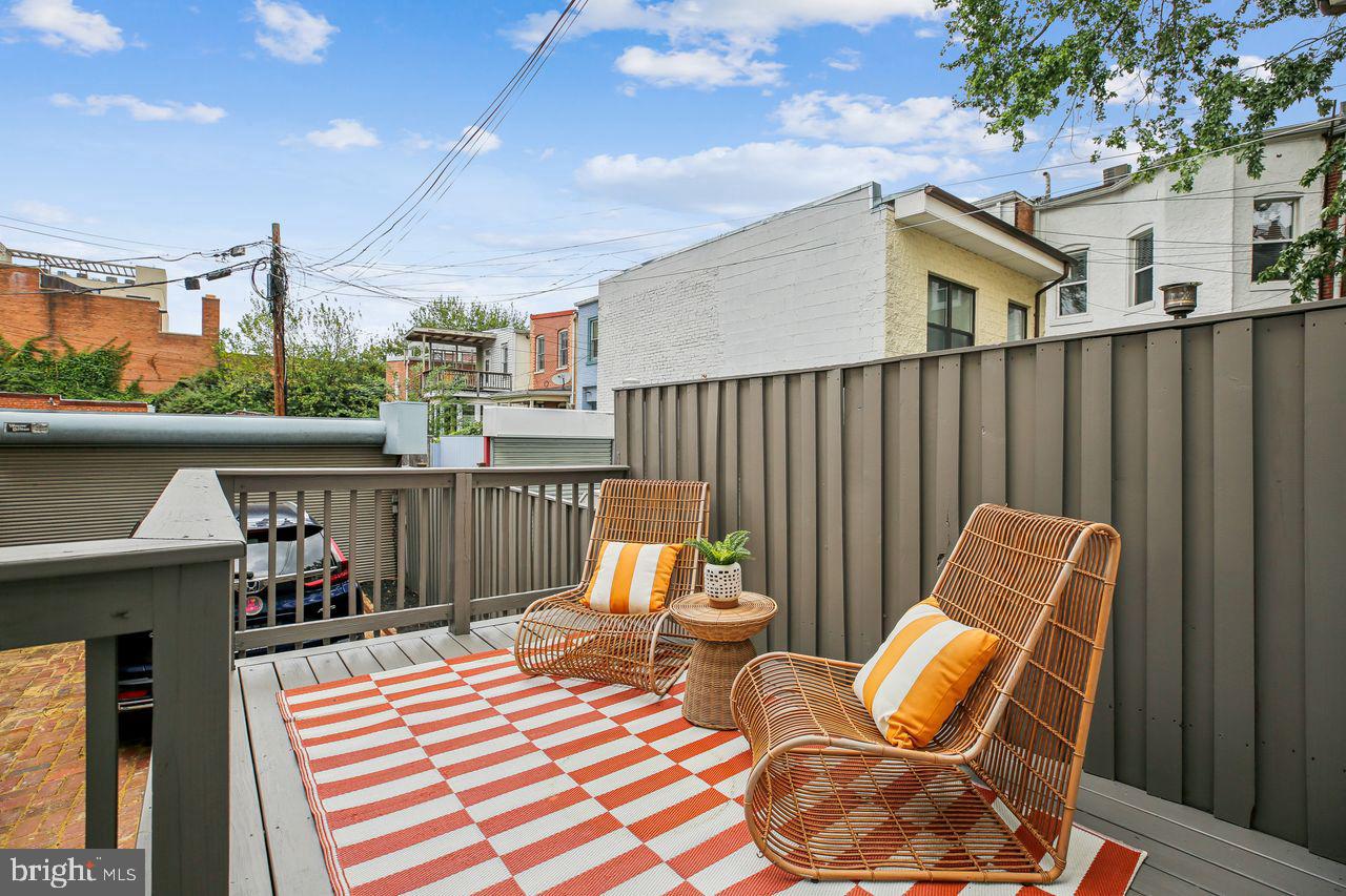 1124 G ST NE, WASHINGTON, District Of Columbia 20002, 4 Bedrooms Bedrooms, 8 Rooms Rooms,3 BathroomsBathrooms,Residential,For sale,1124 G ST NE,DCDC2223300 MLS # DCDC2223300