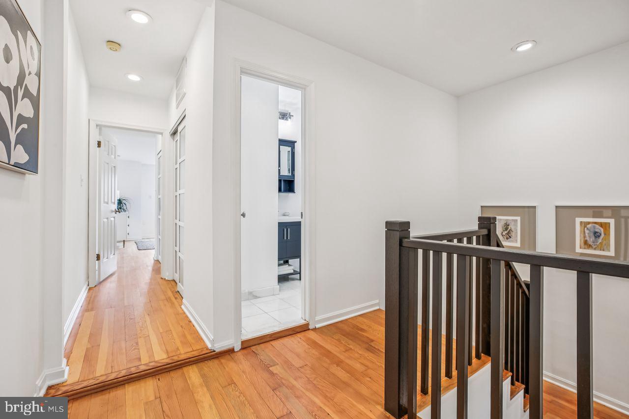 1124 G ST NE, WASHINGTON, District Of Columbia 20002, 4 Bedrooms Bedrooms, 8 Rooms Rooms,3 BathroomsBathrooms,Residential,For sale,1124 G ST NE,DCDC2223300 MLS # DCDC2223300