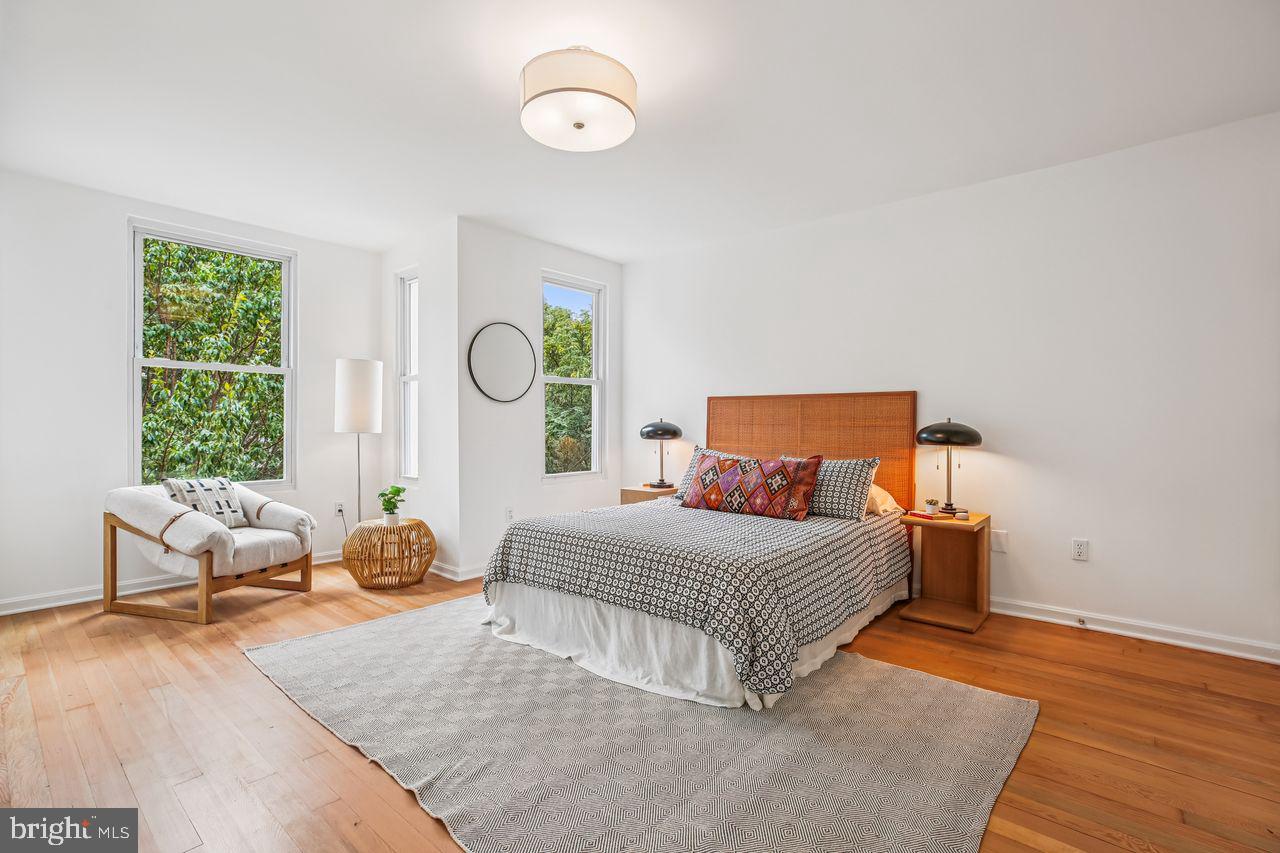 1124 G ST NE, WASHINGTON, District Of Columbia 20002, 4 Bedrooms Bedrooms, 8 Rooms Rooms,3 BathroomsBathrooms,Residential,For sale,1124 G ST NE,DCDC2223300 MLS # DCDC2223300