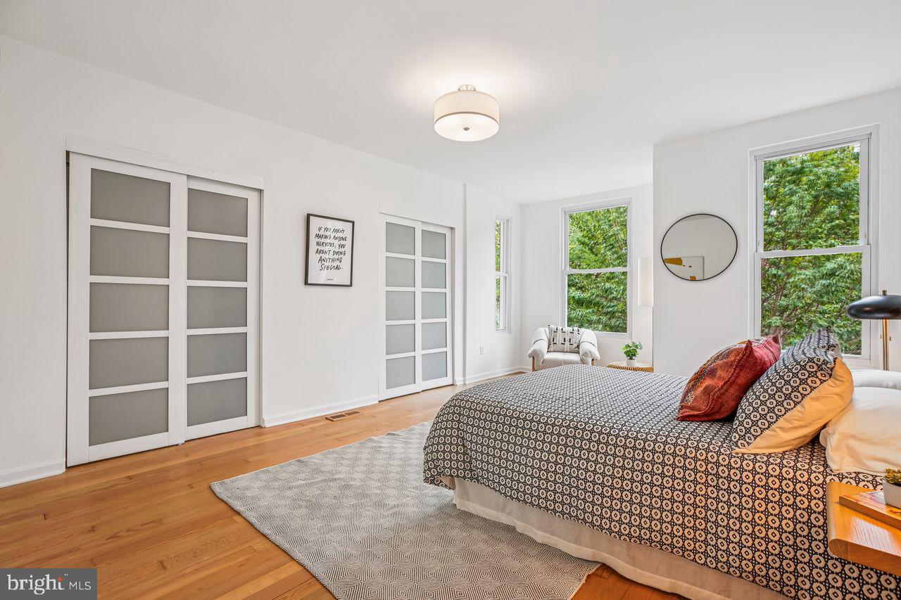 1124 G ST NE, WASHINGTON, District Of Columbia 20002, 4 Bedrooms Bedrooms, 8 Rooms Rooms,3 BathroomsBathrooms,Residential,For sale,1124 G ST NE,DCDC2223300 MLS # DCDC2223300