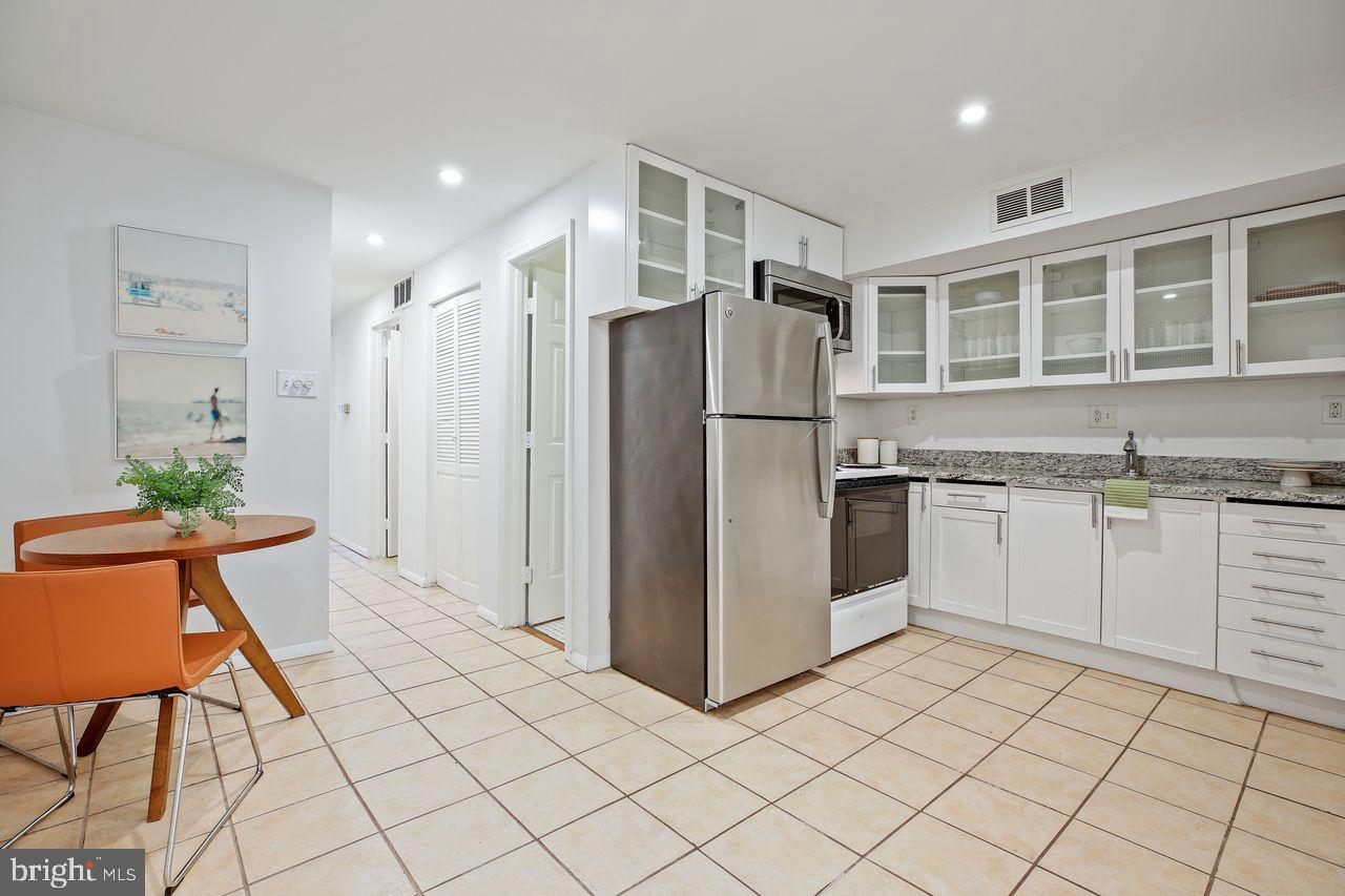 1124 G ST NE, WASHINGTON, District Of Columbia 20002, 4 Bedrooms Bedrooms, 8 Rooms Rooms,3 BathroomsBathrooms,Residential,For sale,1124 G ST NE,DCDC2223300 MLS # DCDC2223300