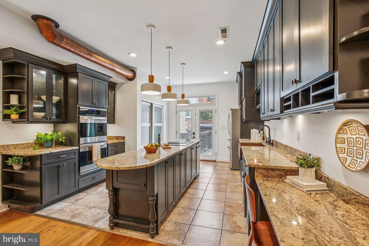 1124 G ST NE, WASHINGTON, District Of Columbia 20002, 4 Bedrooms Bedrooms, 8 Rooms Rooms,3 BathroomsBathrooms,Residential,For sale,1124 G ST NE,DCDC2223300 MLS # DCDC2223300