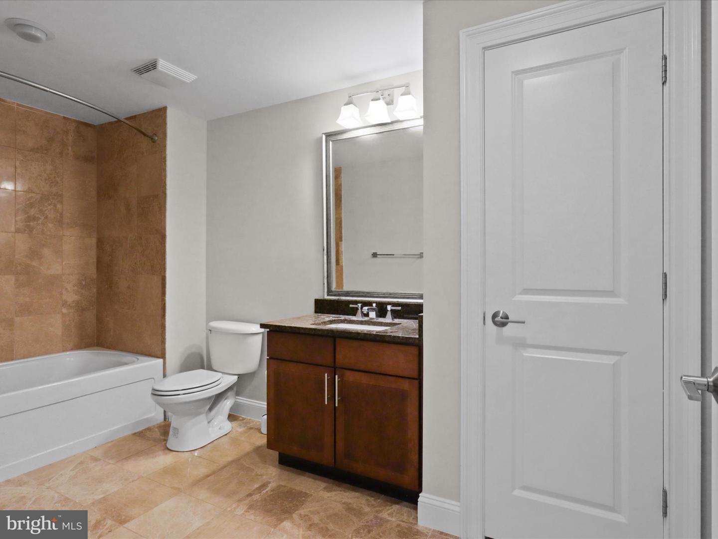 6301 EDSALL RD #424, ALEXANDRIA, Virginia 22312, 2 Bedrooms Bedrooms, 4 Rooms Rooms,2 BathroomsBathrooms,Residential,For sale,6301 EDSALL RD #424,VAFX2268318 MLS # VAFX2268318