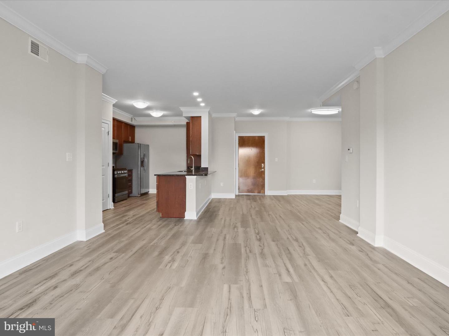 6301 EDSALL RD #424, ALEXANDRIA, Virginia 22312, 2 Bedrooms Bedrooms, 4 Rooms Rooms,2 BathroomsBathrooms,Residential,For sale,6301 EDSALL RD #424,VAFX2268318 MLS # VAFX2268318
