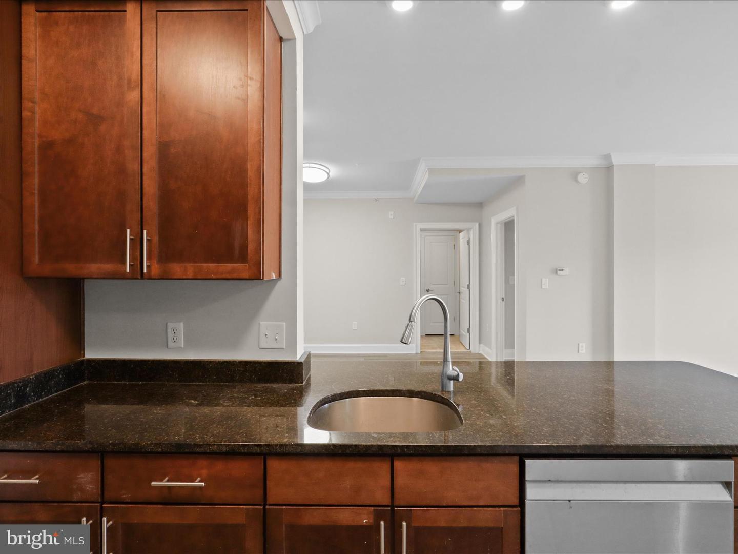 6301 EDSALL RD #424, ALEXANDRIA, Virginia 22312, 2 Bedrooms Bedrooms, 4 Rooms Rooms,2 BathroomsBathrooms,Residential,For sale,6301 EDSALL RD #424,VAFX2268318 MLS # VAFX2268318