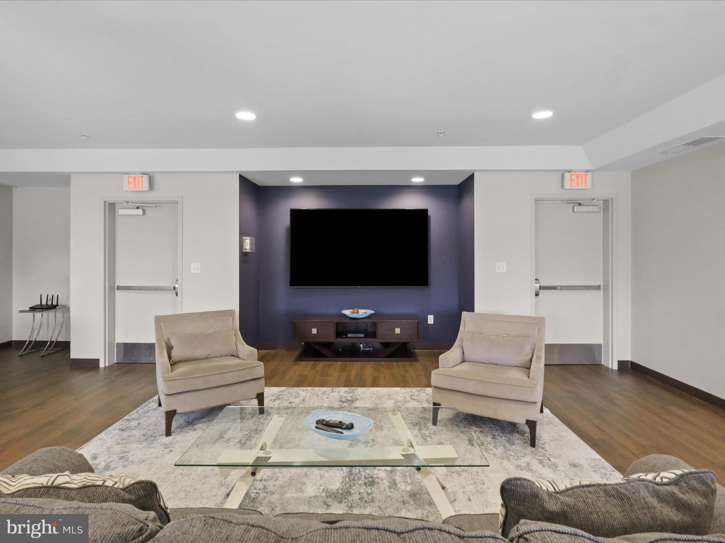 6301 EDSALL RD #424, ALEXANDRIA, Virginia 22312, 2 Bedrooms Bedrooms, 4 Rooms Rooms,2 BathroomsBathrooms,Residential,For sale,6301 EDSALL RD #424,VAFX2268318 MLS # VAFX2268318