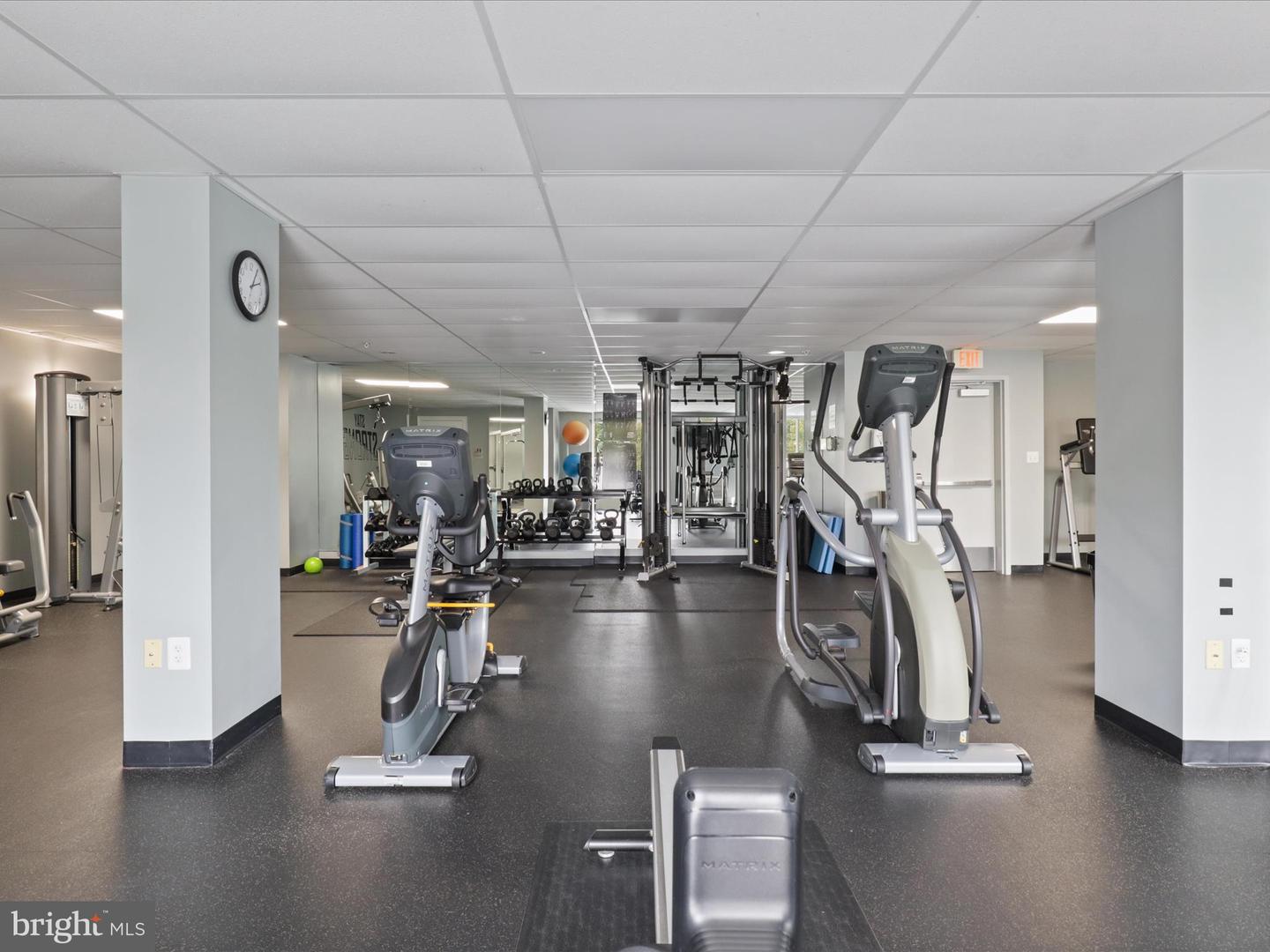 6301 EDSALL RD #424, ALEXANDRIA, Virginia 22312, 2 Bedrooms Bedrooms, 4 Rooms Rooms,2 BathroomsBathrooms,Residential,For sale,6301 EDSALL RD #424,VAFX2268318 MLS # VAFX2268318