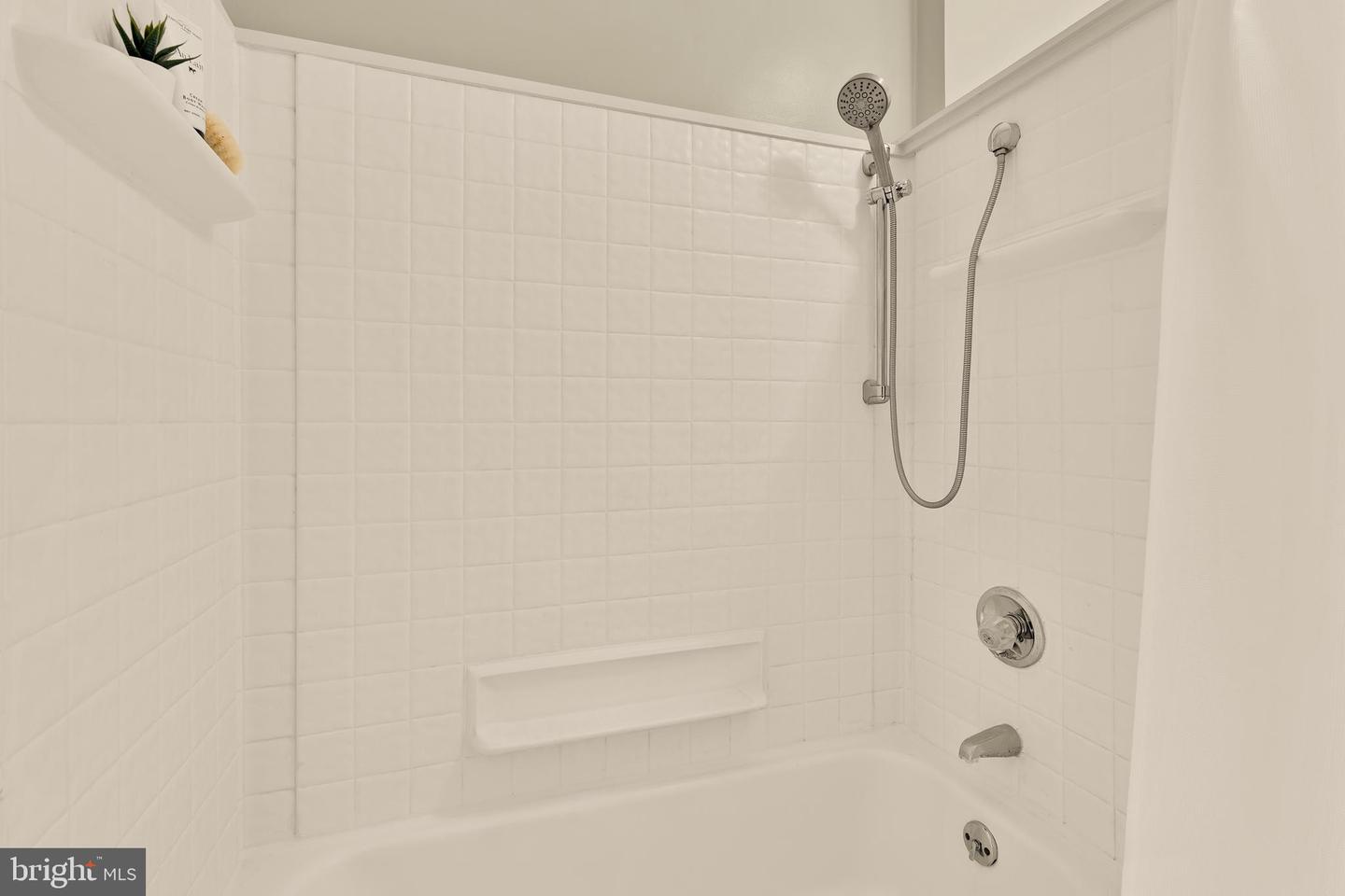 222 TENNESSEE AVE NE, WASHINGTON, District Of Columbia 20002, 4 Bedrooms Bedrooms, ,2 BathroomsBathrooms,Residential,For sale,222 TENNESSEE AVE NE,DCDC2223384 MLS # DCDC2223384