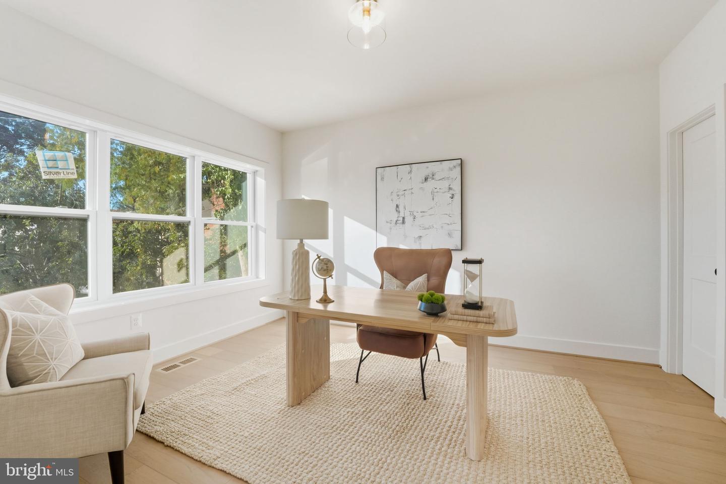 858 N GREENBRIER ST, ARLINGTON, Virginia 22205, 6 Bedrooms Bedrooms, ,5 BathroomsBathrooms,Residential,For sale,858 N GREENBRIER ST,VAAR2063990 MLS # VAAR2063990