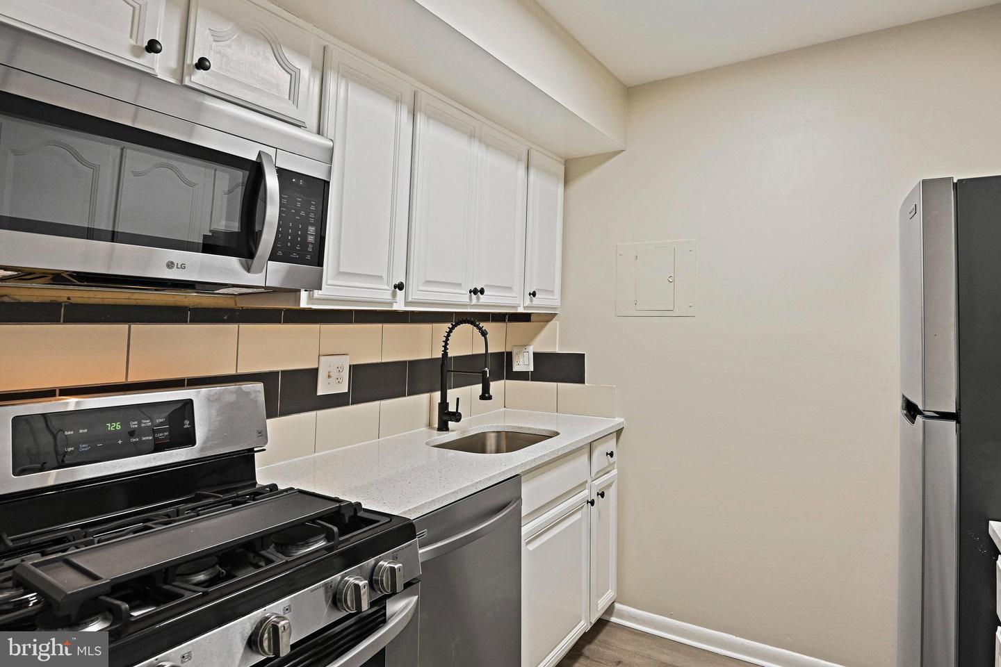 11619 VANTAGE HILL RD #1A, RESTON, Virginia 20190, 1 Bedroom Bedrooms, ,1 BathroomBathrooms,Residential,For sale,11619 VANTAGE HILL RD #1A,VAFX2268662 MLS # VAFX2268662 11619 VANTAGE HILL RD #1A, RESTON, Virginia 20190, 1 Bedroom Bedrooms, ,1 BathroomBathrooms,Residential,For sale,11619 VANTAGE HILL RD #1A,VAFX2268662 MLS # VAFX2268662