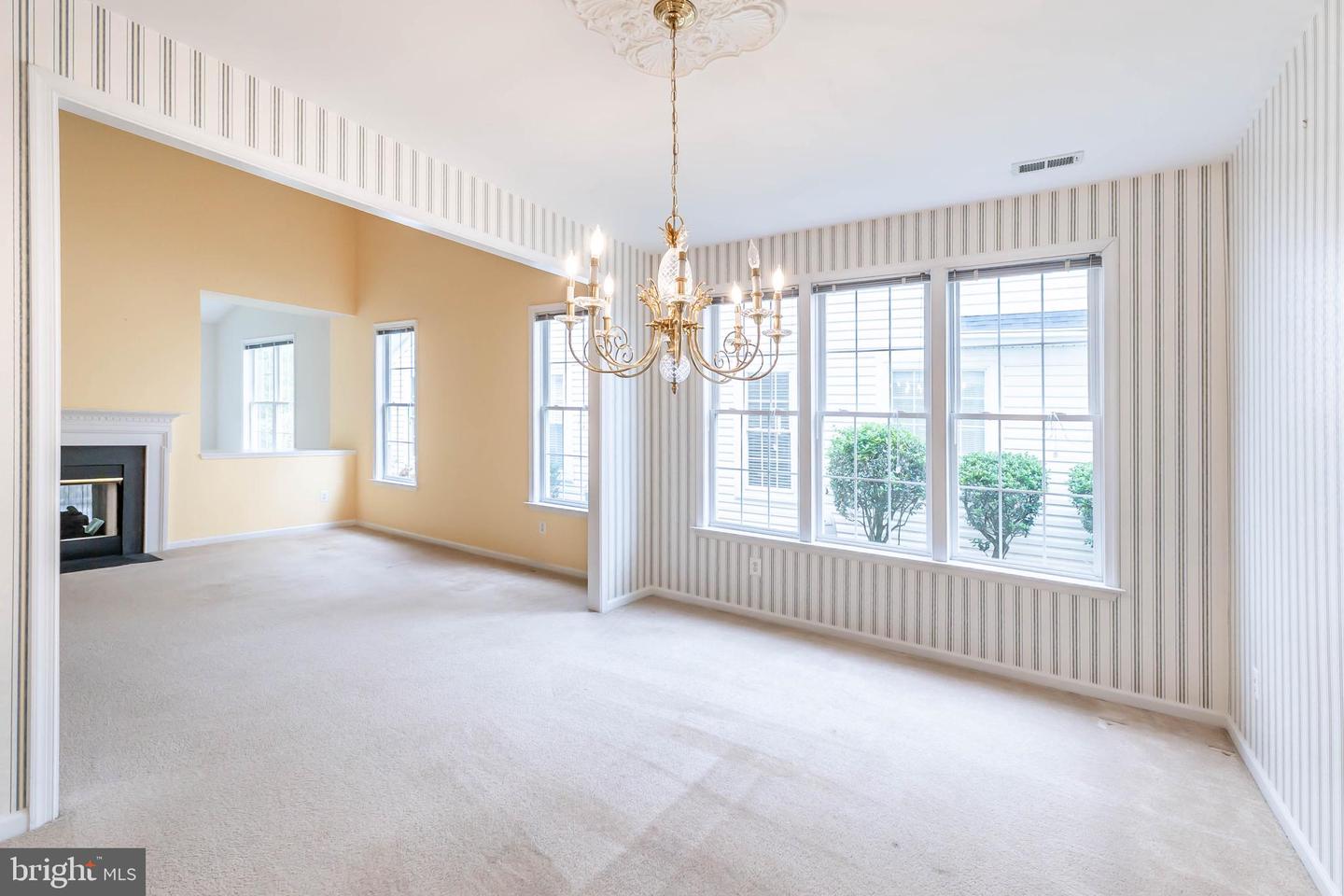 6868 SADDLE RUN WAY, GAINESVILLE, Virginia 20155, 3 Bedrooms Bedrooms, 12 Rooms Rooms,3 BathroomsBathrooms,Residential,For sale,6868 SADDLE RUN WAY,VAPW2104596 MLS # VAPW2104596
