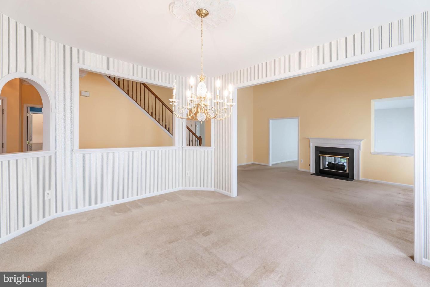 6868 SADDLE RUN WAY, GAINESVILLE, Virginia 20155, 3 Bedrooms Bedrooms, 12 Rooms Rooms,3 BathroomsBathrooms,Residential,For sale,6868 SADDLE RUN WAY,VAPW2104596 MLS # VAPW2104596