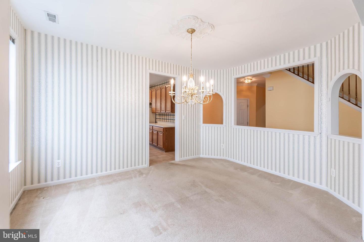 6868 SADDLE RUN WAY, GAINESVILLE, Virginia 20155, 3 Bedrooms Bedrooms, 12 Rooms Rooms,3 BathroomsBathrooms,Residential,For sale,6868 SADDLE RUN WAY,VAPW2104596 MLS # VAPW2104596