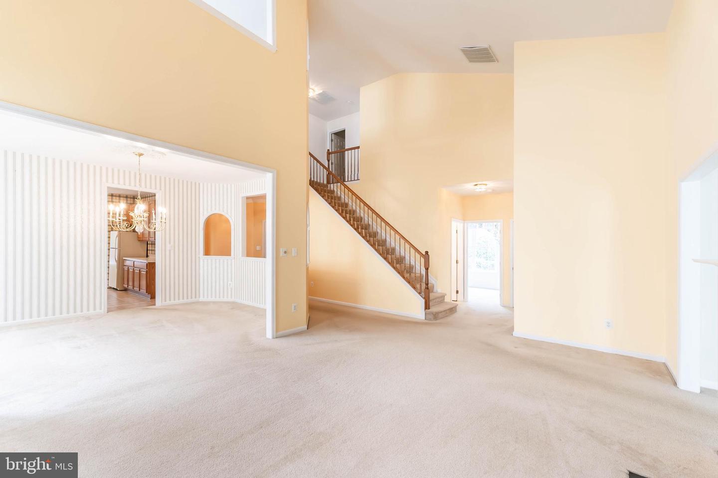 6868 SADDLE RUN WAY, GAINESVILLE, Virginia 20155, 3 Bedrooms Bedrooms, 12 Rooms Rooms,3 BathroomsBathrooms,Residential,For sale,6868 SADDLE RUN WAY,VAPW2104596 MLS # VAPW2104596