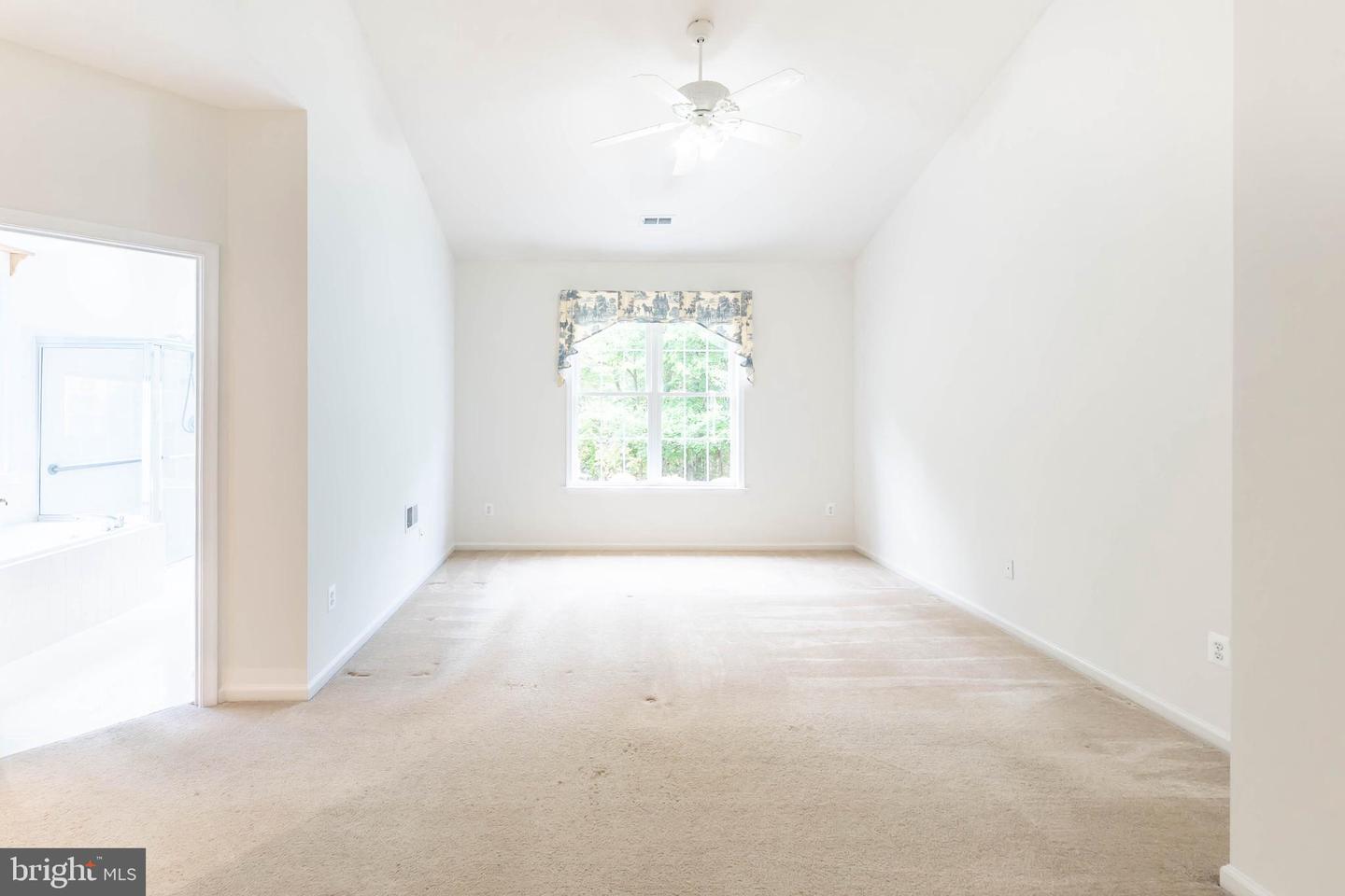 6868 SADDLE RUN WAY, GAINESVILLE, Virginia 20155, 3 Bedrooms Bedrooms, 12 Rooms Rooms,3 BathroomsBathrooms,Residential,For sale,6868 SADDLE RUN WAY,VAPW2104596 MLS # VAPW2104596