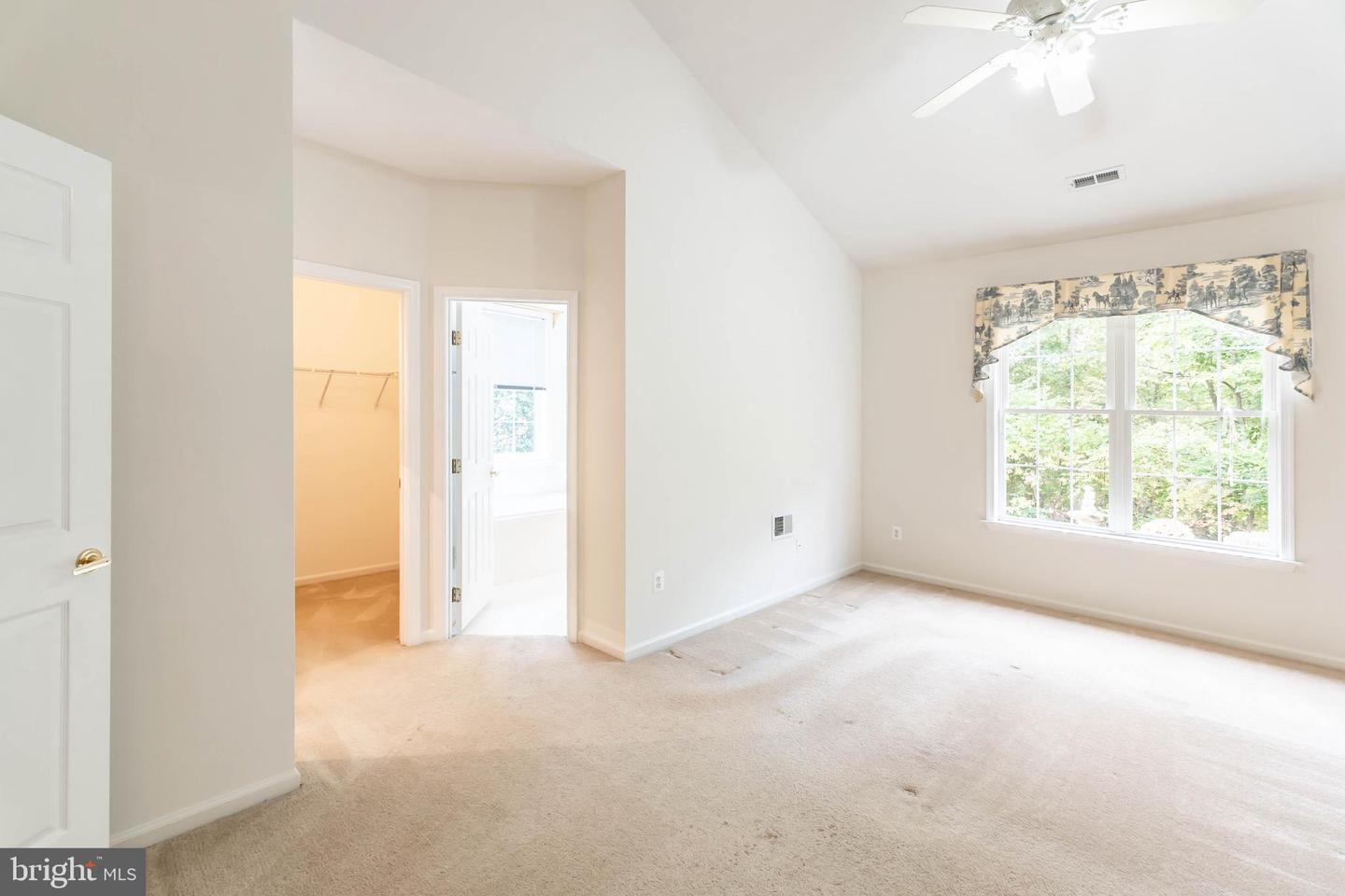 6868 SADDLE RUN WAY, GAINESVILLE, Virginia 20155, 3 Bedrooms Bedrooms, 12 Rooms Rooms,3 BathroomsBathrooms,Residential,For sale,6868 SADDLE RUN WAY,VAPW2104596 MLS # VAPW2104596