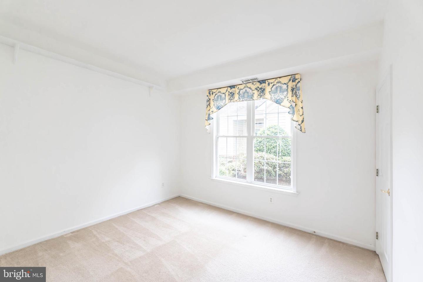 6868 SADDLE RUN WAY, GAINESVILLE, Virginia 20155, 3 Bedrooms Bedrooms, 12 Rooms Rooms,3 BathroomsBathrooms,Residential,For sale,6868 SADDLE RUN WAY,VAPW2104596 MLS # VAPW2104596