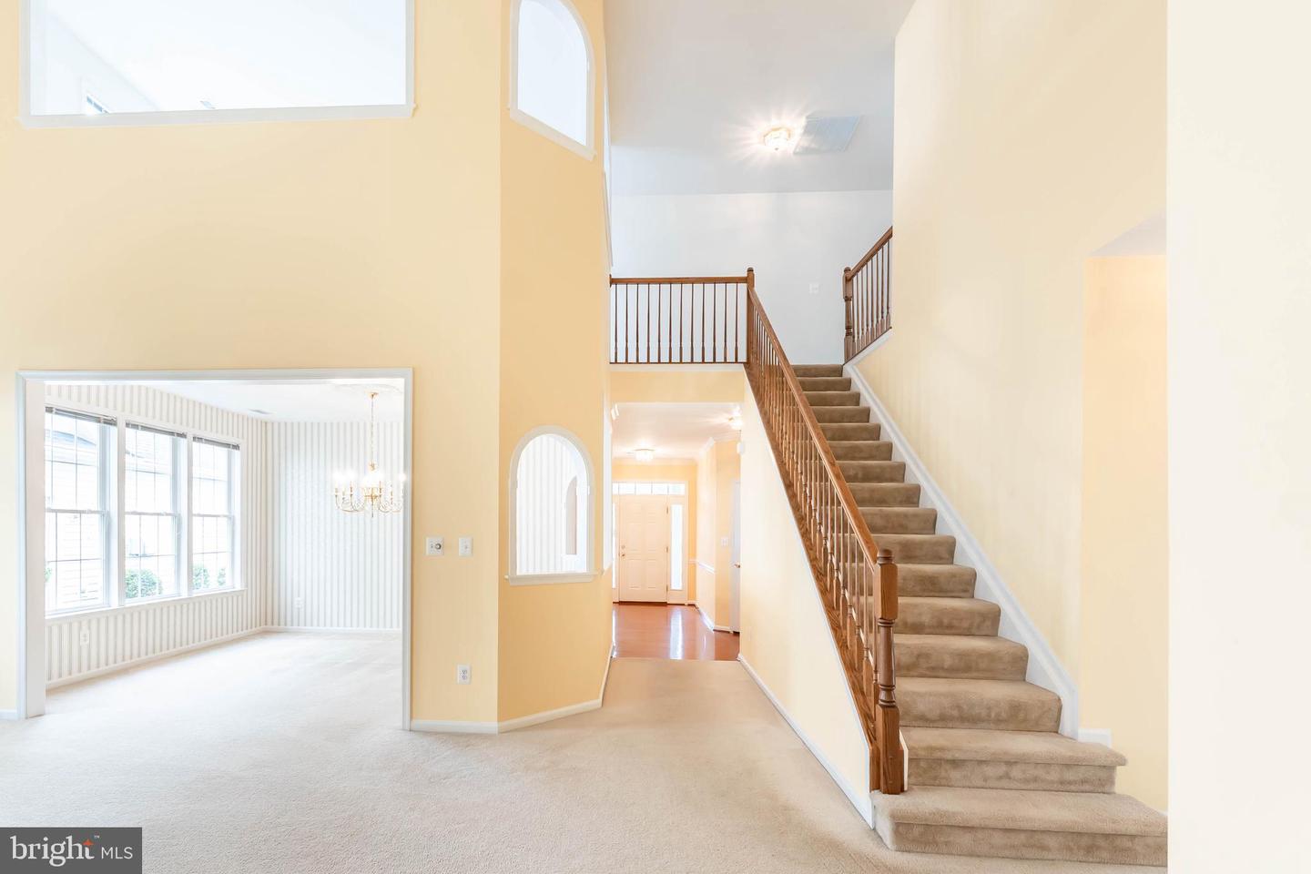 6868 SADDLE RUN WAY, GAINESVILLE, Virginia 20155, 3 Bedrooms Bedrooms, 12 Rooms Rooms,3 BathroomsBathrooms,Residential,For sale,6868 SADDLE RUN WAY,VAPW2104596 MLS # VAPW2104596