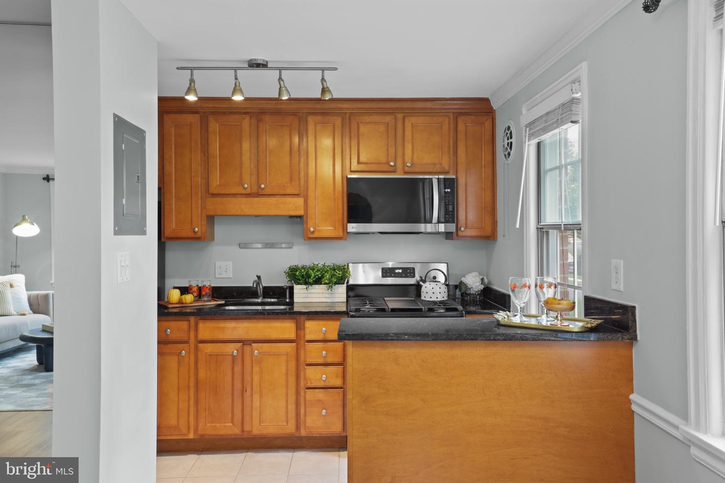 6613 E WAKEFIELD DR #A1, ALEXANDRIA, Virginia 22307, 2 Bedrooms Bedrooms, ,1 BathroomBathrooms,Residential,For sale,6613 E WAKEFIELD DR #A1,VAFX2269760 MLS # VAFX2269760