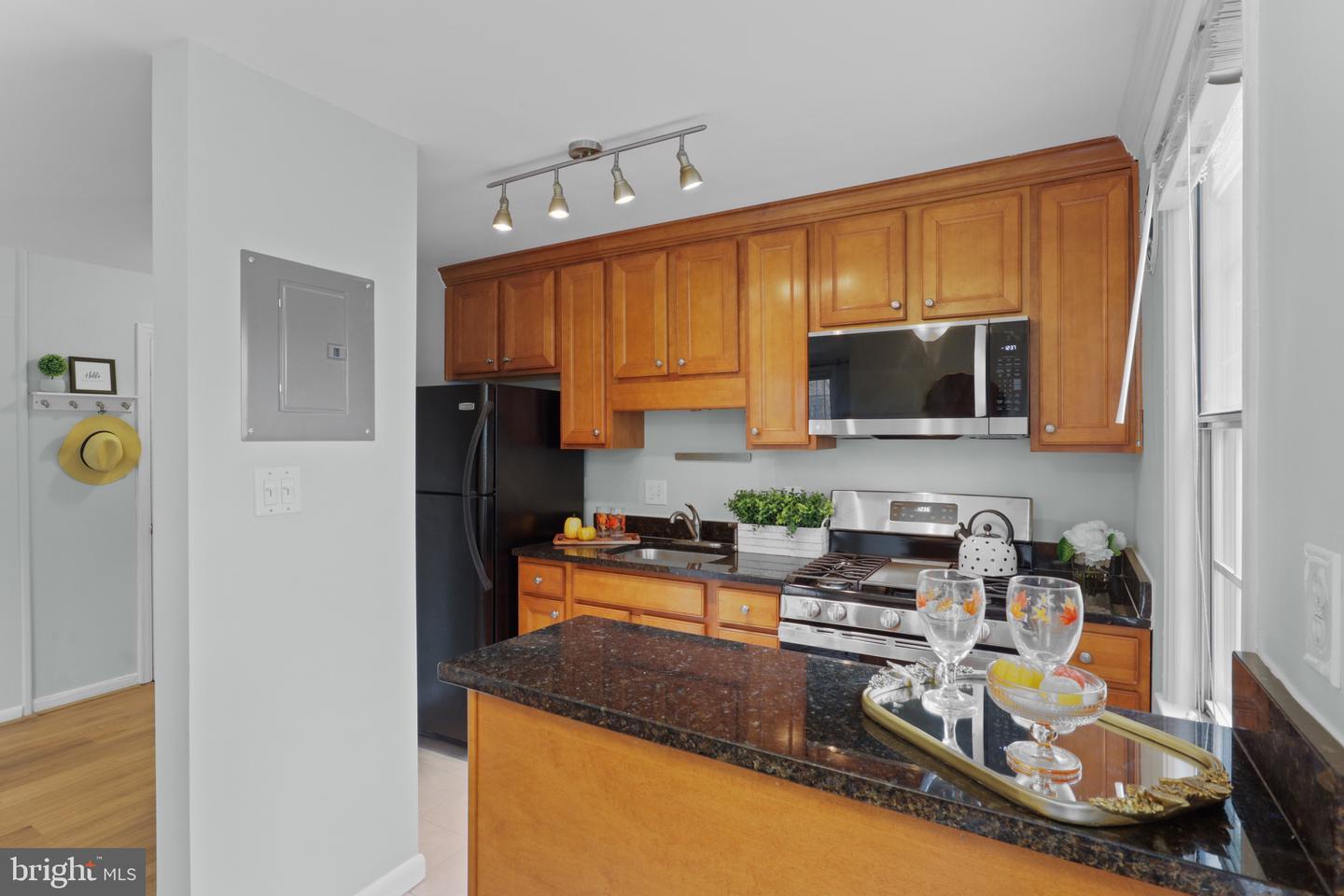 6613 E WAKEFIELD DR #A1, ALEXANDRIA, Virginia 22307, 2 Bedrooms Bedrooms, ,1 BathroomBathrooms,Residential,For sale,6613 E WAKEFIELD DR #A1,VAFX2269760 MLS # VAFX2269760