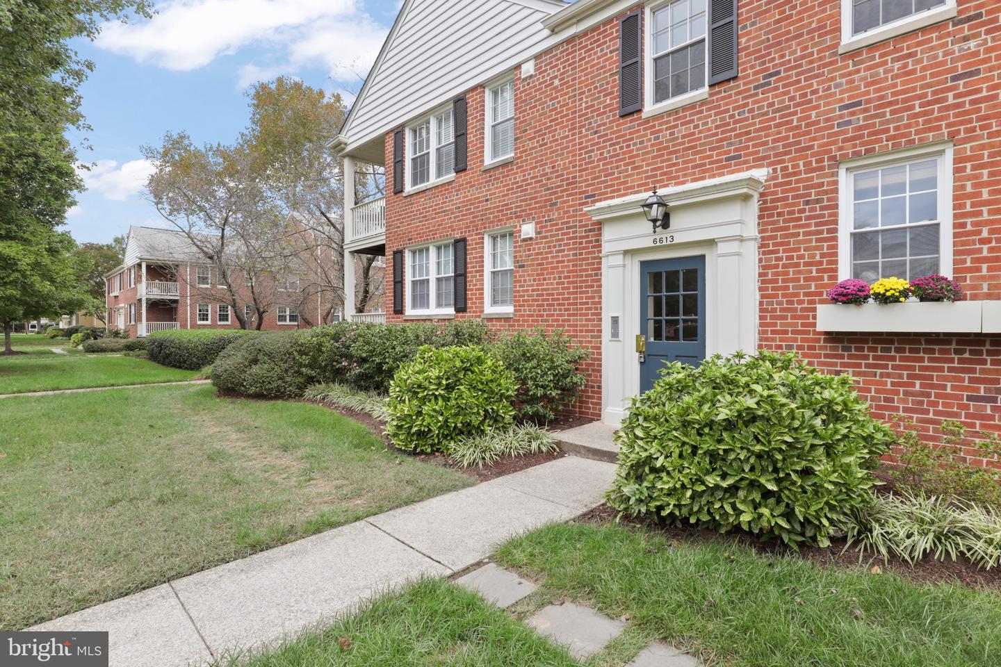 6613 E WAKEFIELD DR #A1, ALEXANDRIA, Virginia 22307, 2 Bedrooms Bedrooms, ,1 BathroomBathrooms,Residential,For sale,6613 E WAKEFIELD DR #A1,VAFX2269760 MLS # VAFX2269760