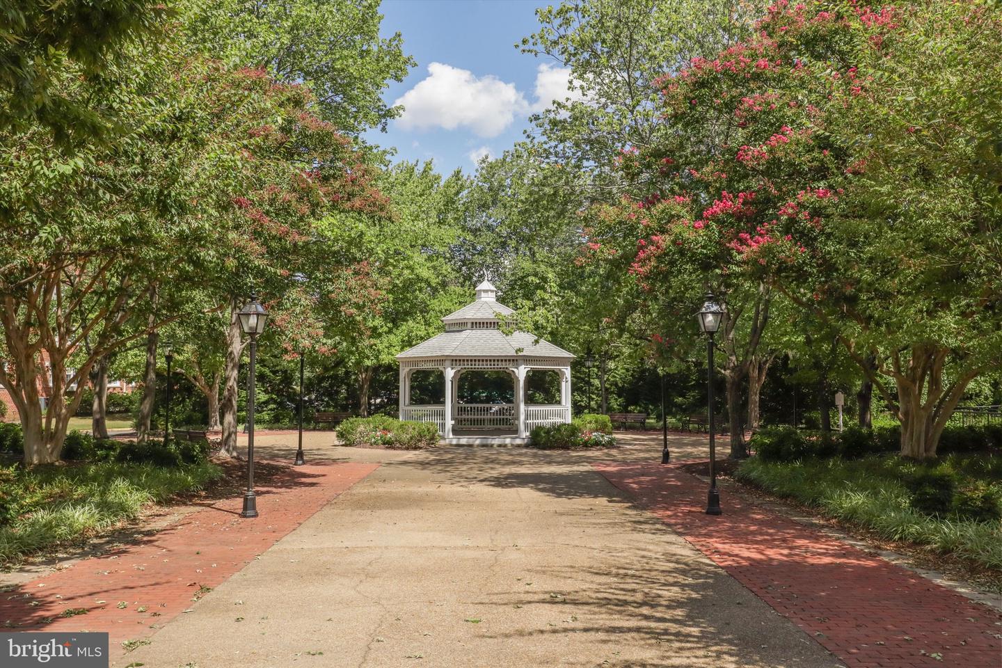6613 E WAKEFIELD DR #A1, ALEXANDRIA, Virginia 22307, 2 Bedrooms Bedrooms, ,1 BathroomBathrooms,Residential,For sale,6613 E WAKEFIELD DR #A1,VAFX2269760 MLS # VAFX2269760