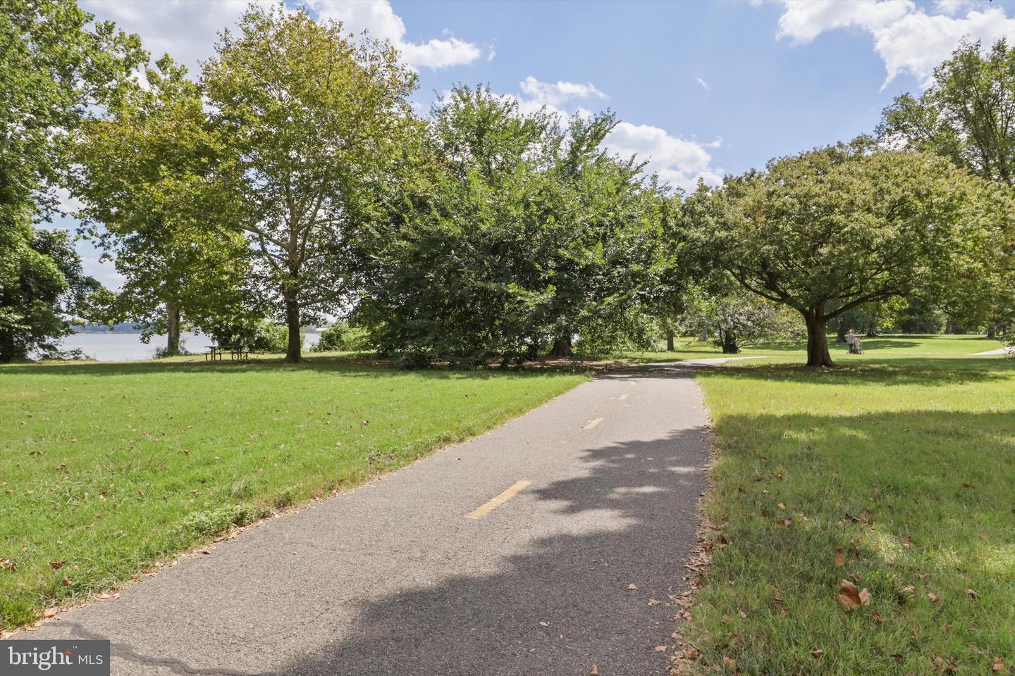 6613 E WAKEFIELD DR #A1, ALEXANDRIA, Virginia 22307, 2 Bedrooms Bedrooms, ,1 BathroomBathrooms,Residential,For sale,6613 E WAKEFIELD DR #A1,VAFX2269760 MLS # VAFX2269760