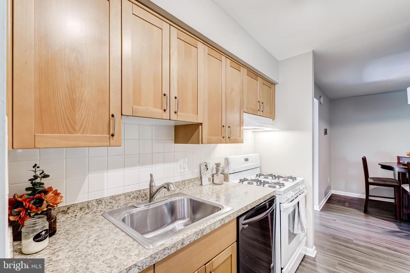 11260 CHESTNUT GROVE SQ #339, RESTON, Virginia 20190, 2 Bedrooms Bedrooms, ,1 BathroomBathrooms,Residential,For sale,11260 CHESTNUT GROVE SQ #339,VAFX2269794 MLS # VAFX2269794