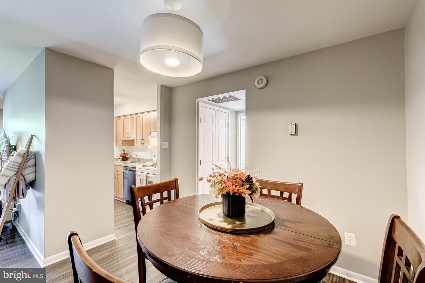 11260 CHESTNUT GROVE SQ #339, RESTON, Virginia 20190, 2 Bedrooms Bedrooms, ,1 BathroomBathrooms,Residential,For sale,11260 CHESTNUT GROVE SQ #339,VAFX2269794 MLS # VAFX2269794