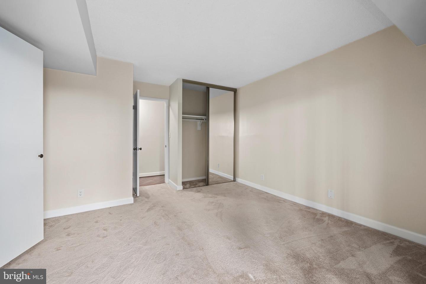 5904 MOUNT EAGLE DR #510, ALEXANDRIA, Virginia 22303, 2 Bedrooms Bedrooms, 4 Rooms Rooms,2 BathroomsBathrooms,Residential,For sale,5904 MOUNT EAGLE DR #510,VAFX2270128 MLS # VAFX2270128