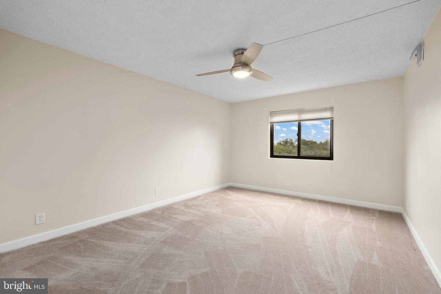 5904 MOUNT EAGLE DR #510, ALEXANDRIA, Virginia 22303, 2 Bedrooms Bedrooms, 4 Rooms Rooms,2 BathroomsBathrooms,Residential,For sale,5904 MOUNT EAGLE DR #510,VAFX2270128 MLS # VAFX2270128