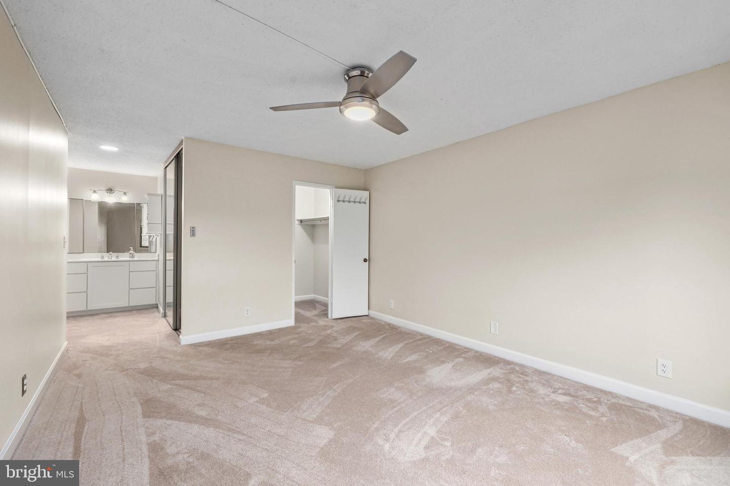 5904 MOUNT EAGLE DR #510, ALEXANDRIA, Virginia 22303, 2 Bedrooms Bedrooms, 4 Rooms Rooms,2 BathroomsBathrooms,Residential,For sale,5904 MOUNT EAGLE DR #510,VAFX2270128 MLS # VAFX2270128