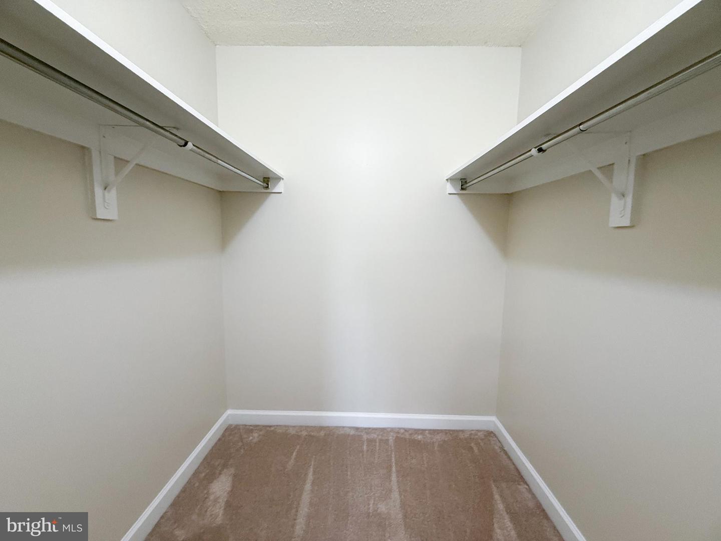 5904 MOUNT EAGLE DR #510, ALEXANDRIA, Virginia 22303, 2 Bedrooms Bedrooms, 4 Rooms Rooms,2 BathroomsBathrooms,Residential,For sale,5904 MOUNT EAGLE DR #510,VAFX2270128 MLS # VAFX2270128