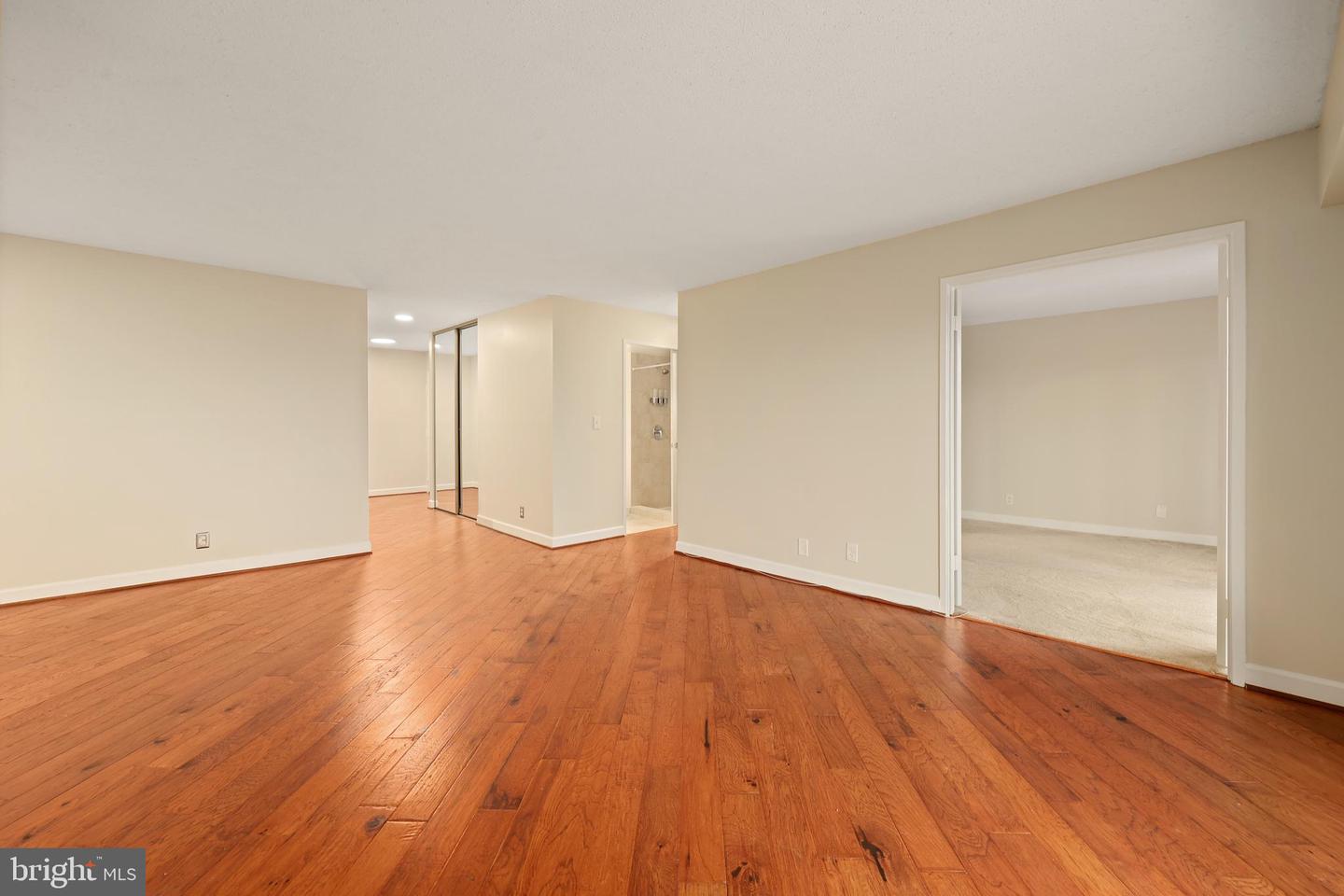 5904 MOUNT EAGLE DR #510, ALEXANDRIA, Virginia 22303, 2 Bedrooms Bedrooms, 4 Rooms Rooms,2 BathroomsBathrooms,Residential,For sale,5904 MOUNT EAGLE DR #510,VAFX2270128 MLS # VAFX2270128