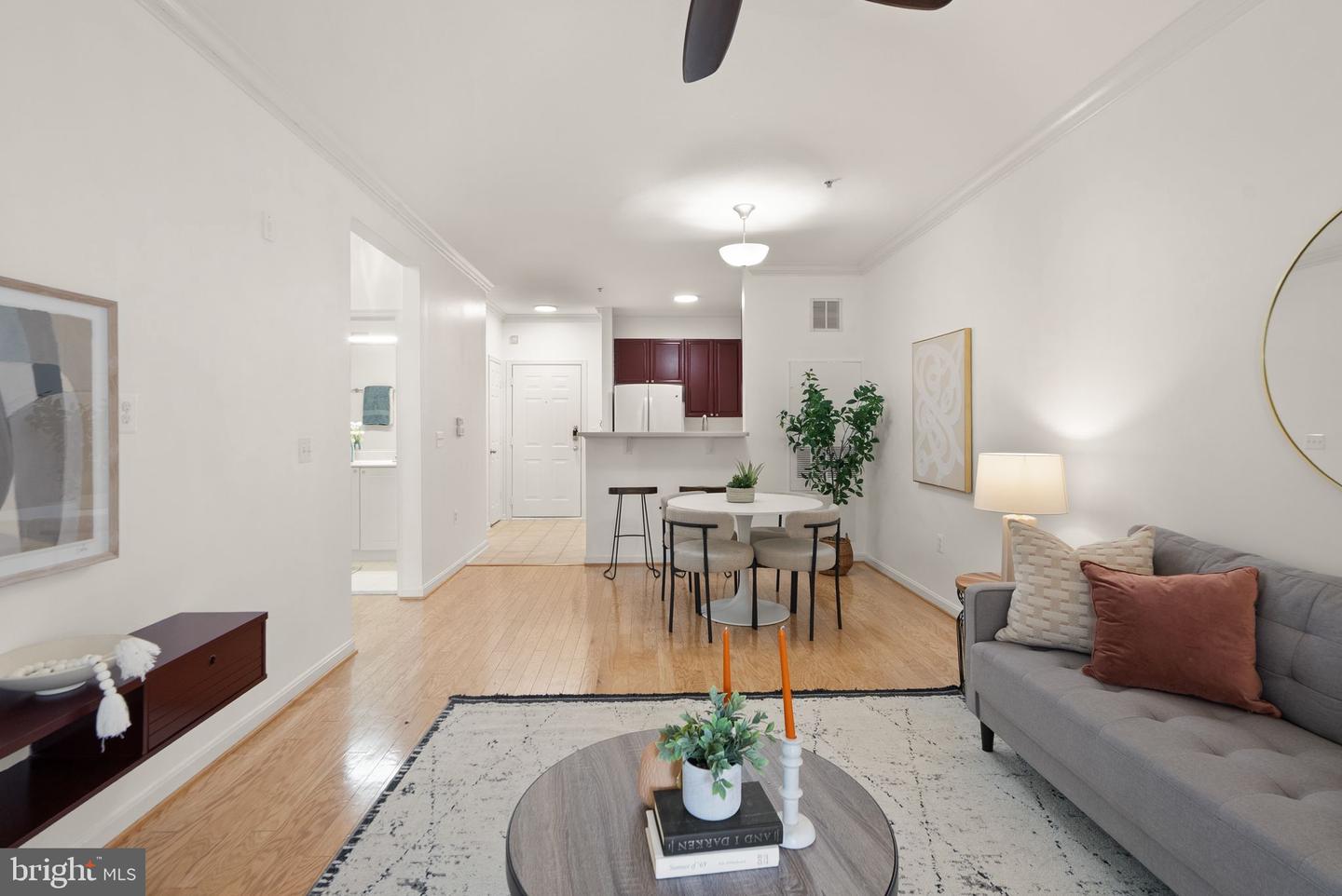 9480 VIRGINIA CENTER BLVD #7, VIENNA, Virginia 22181, 1 Bedroom Bedrooms, ,1 BathroomBathrooms,Residential,For sale,9480 VIRGINIA CENTER BLVD #7,VAFX2270204 MLS # VAFX2270204