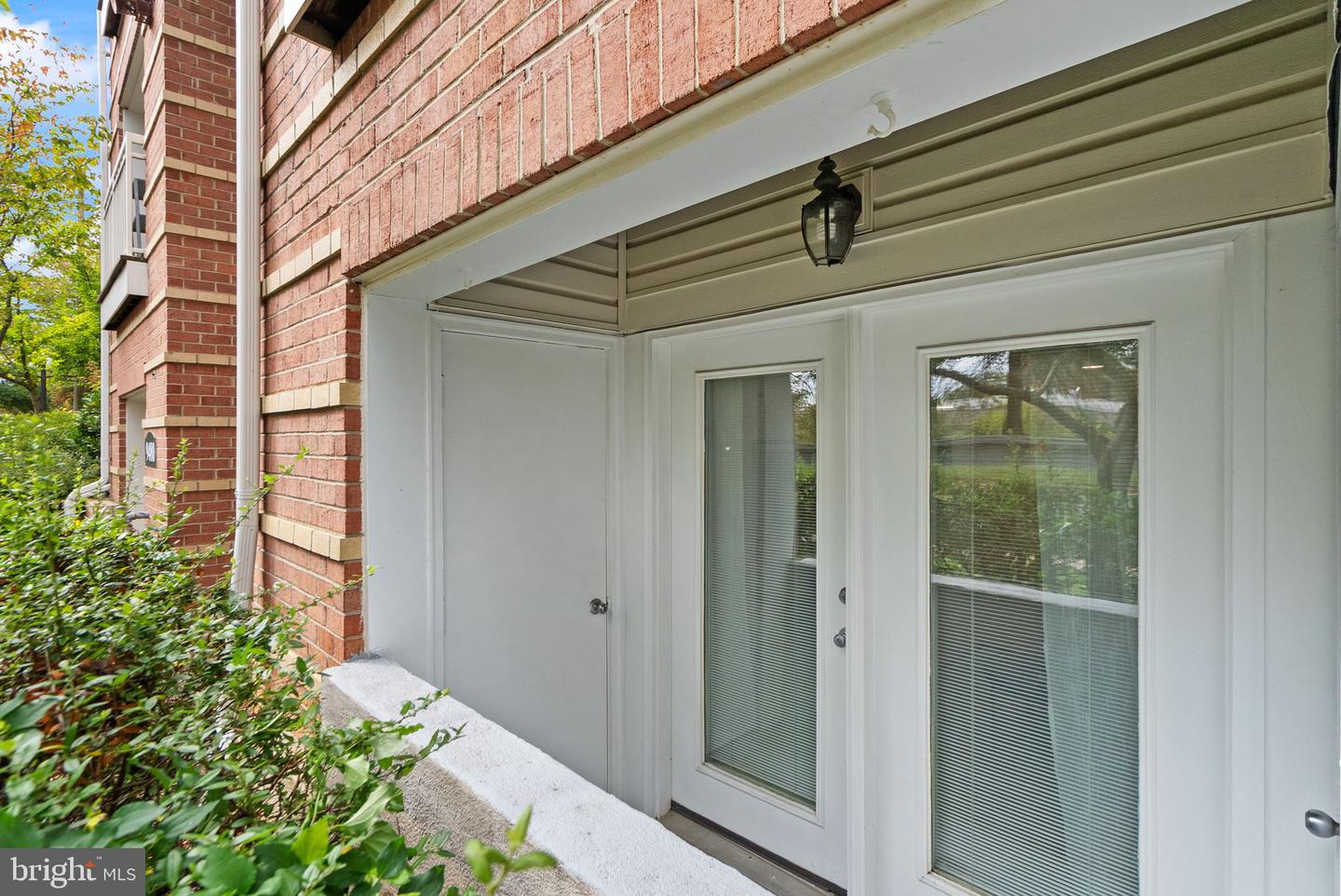 9480 VIRGINIA CENTER BLVD #7, VIENNA, Virginia 22181, 1 Bedroom Bedrooms, ,1 BathroomBathrooms,Residential,For sale,9480 VIRGINIA CENTER BLVD #7,VAFX2270204 MLS # VAFX2270204